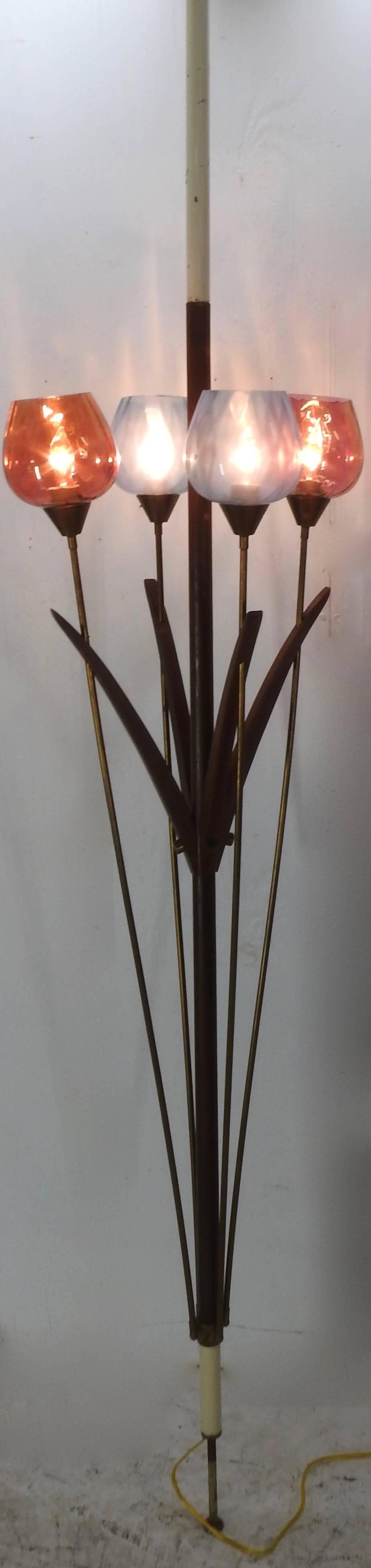 Italian Mid-Century Modern Teak and Glass Tension Lamp For Sale 3
