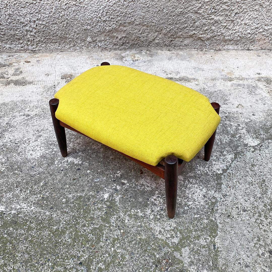 Italian Mid-Century Modern teak and yellow cotton footrest, 1960s
Teak footrest with new padding and cover in yellow cotton.

Very good condition.

Measurements: 54 x 37 x 28 H cm.