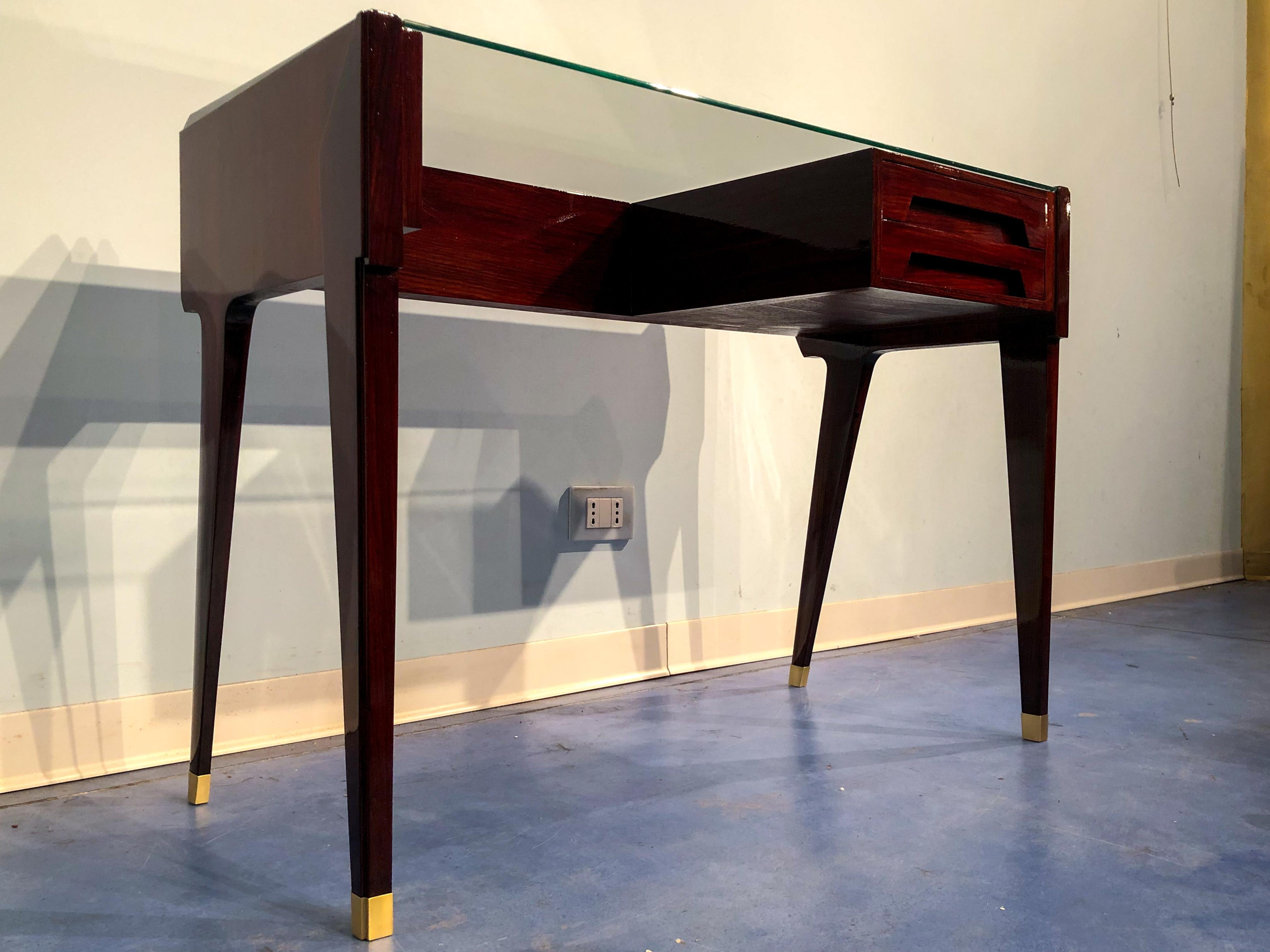 Moderna italiana de mediados de siglo  Pequeño escritorio diseñado por Vittorio Dassi, años 50 en venta 11