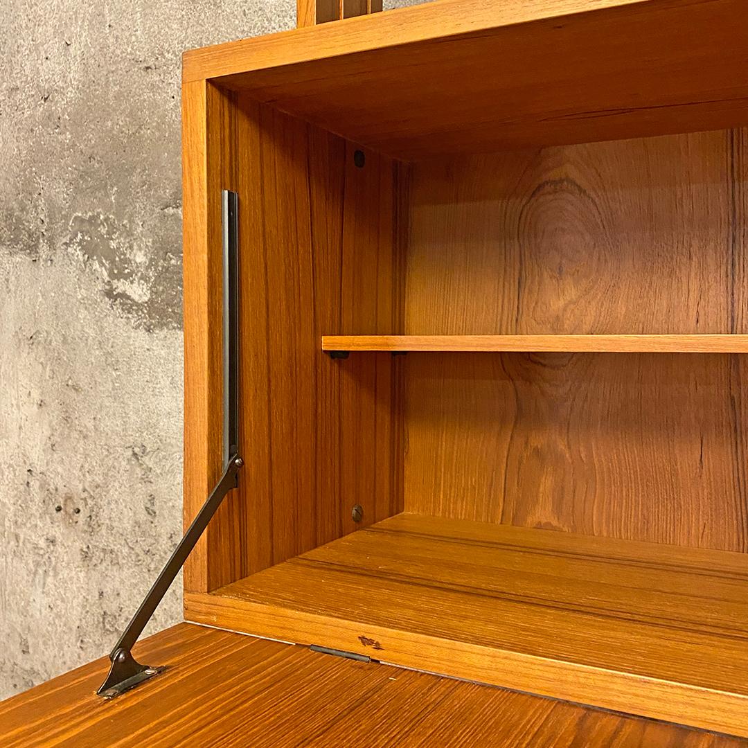 Italian Mid-Century Modern Teak Self-Supporting Bookcase with Cabinet, 1960s 2