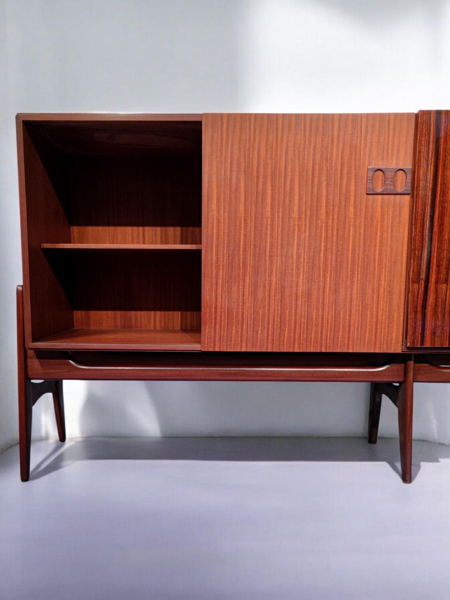 Italian Mid-Century Modern Teak Sideboard by Fratelli Proserpio, 1960s For Sale 8