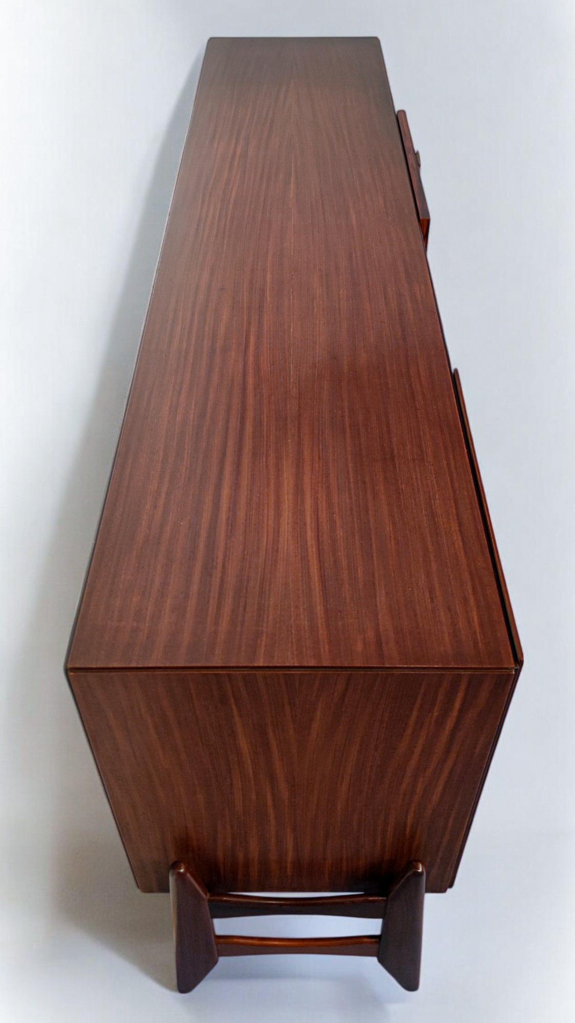 Italian Mid-Century Modern Teak Sideboard by Fratelli Proserpio, 1960s For Sale 1