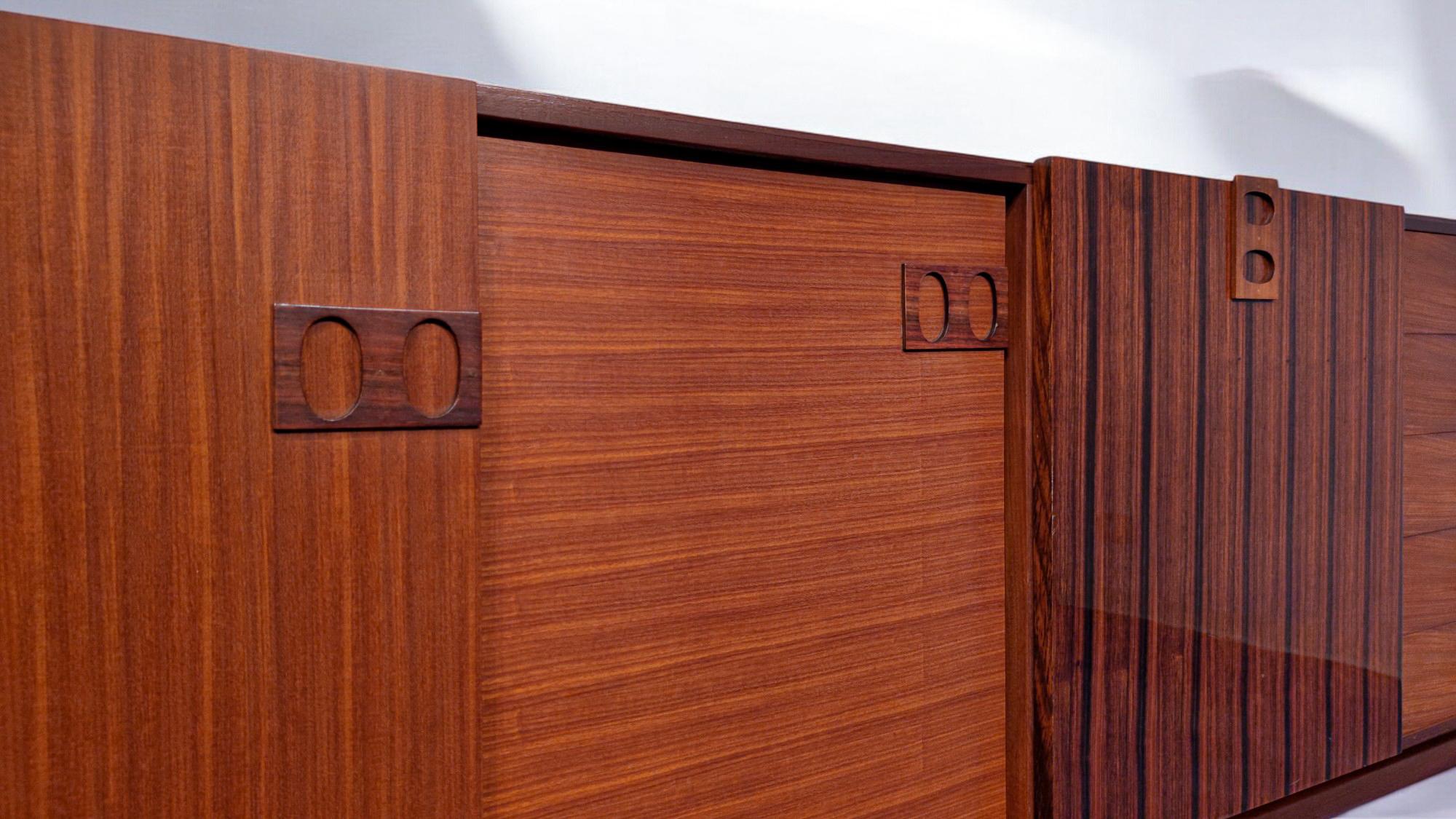 Italian Mid-Century Modern Teak Sideboard by Fratelli Proserpio, 1960s For Sale 2