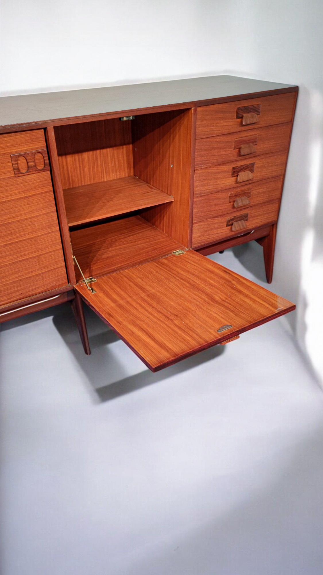 Italian Mid-Century Modern Teak Sideboard by Fratelli Proserpio, 1960s For Sale 6