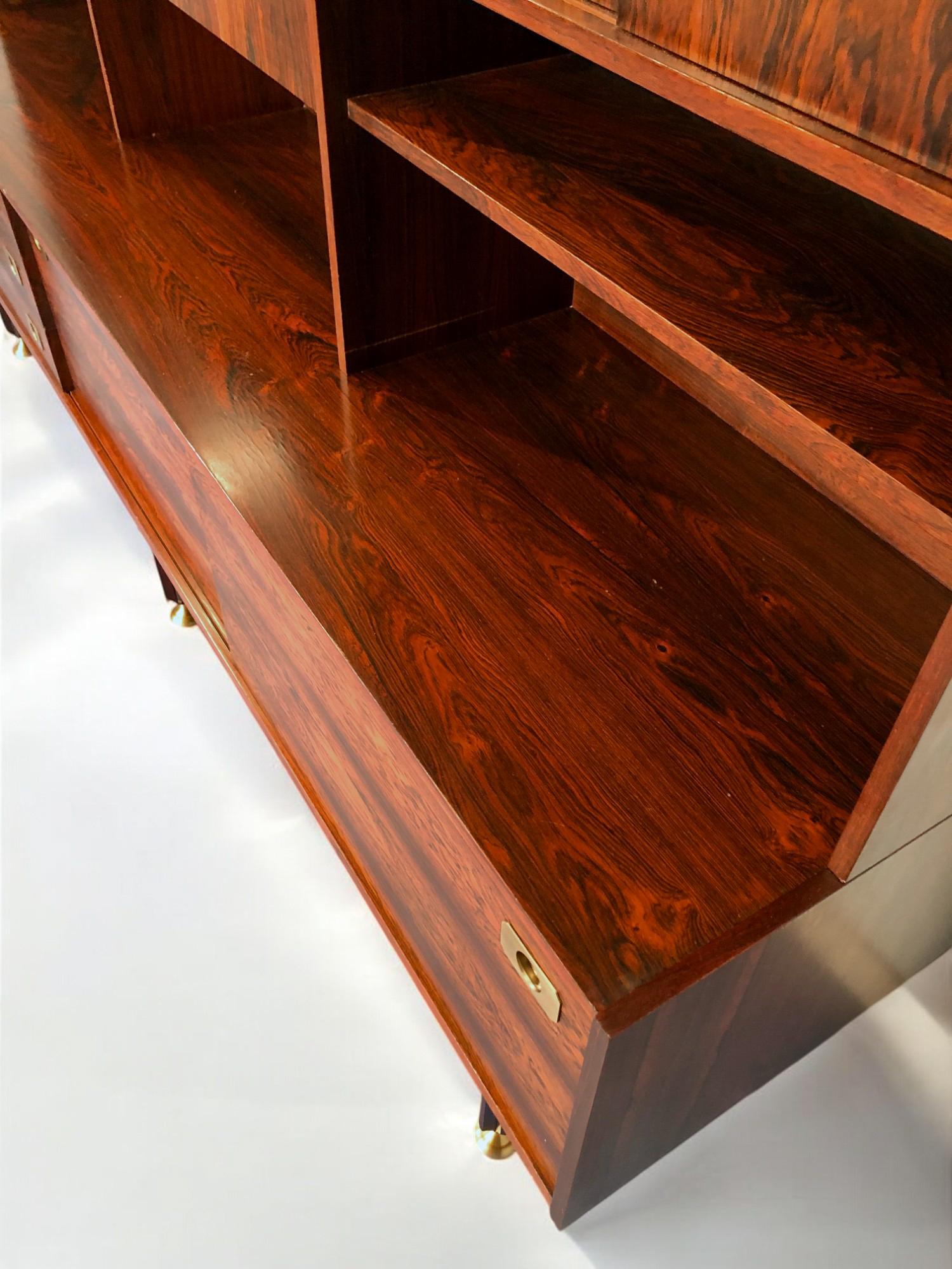 Grand buffet italien en teck, de style moderne du milieu du siècle dernier, 1950 en vente 2