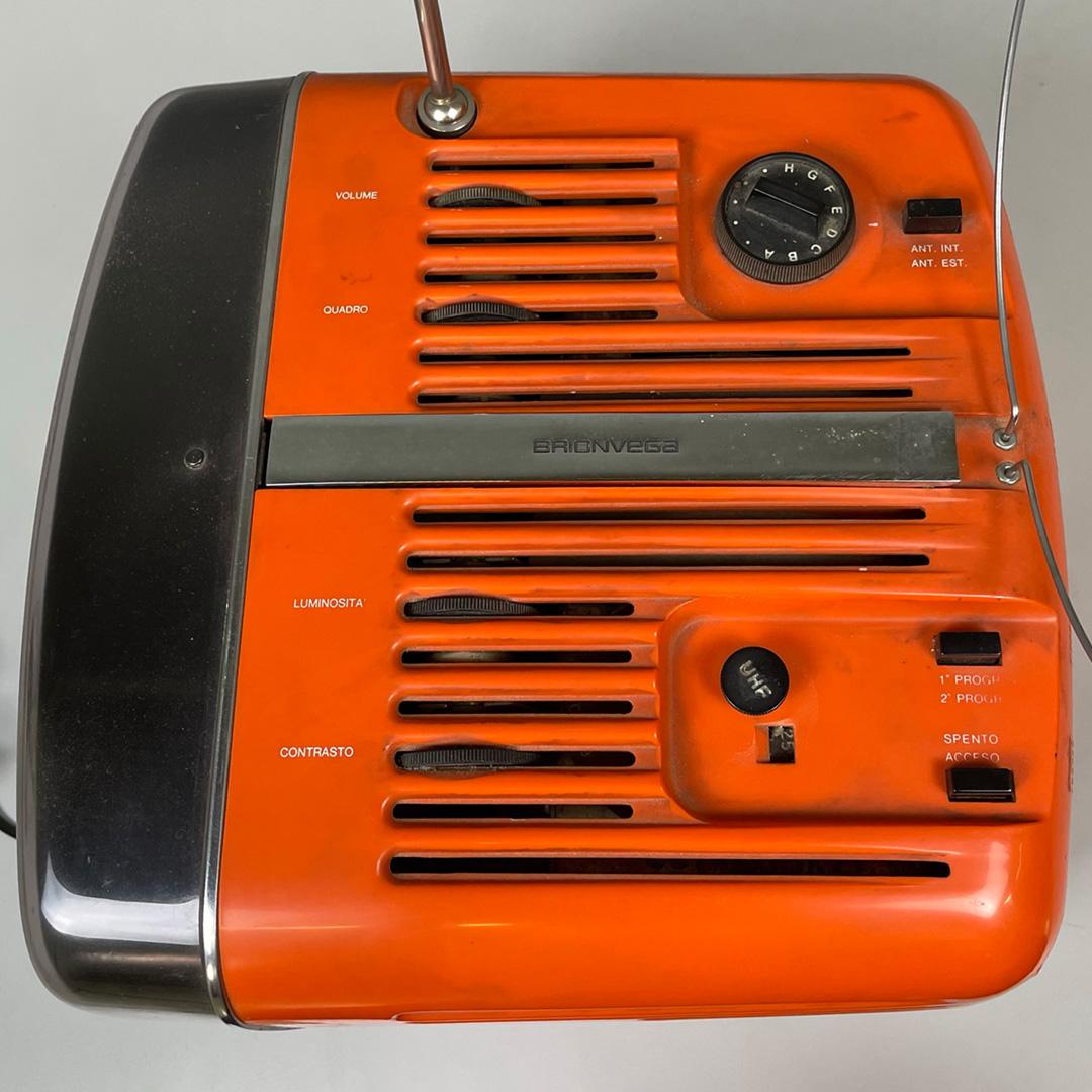 Italian mid-century modern television  Doney Zanuso Sapper by Brionvega, 1962 11