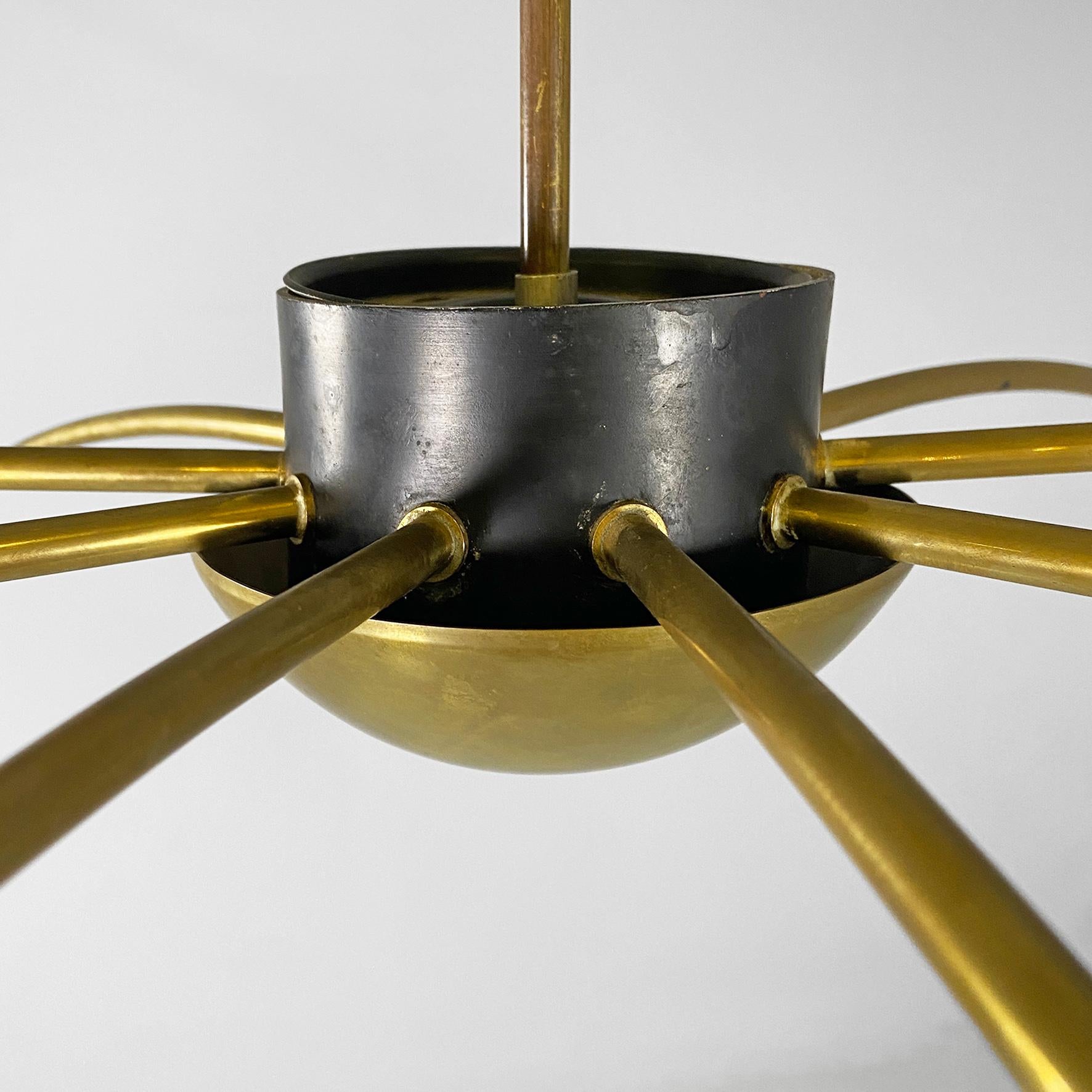 Araña Sputnik italiana de latón de diez luces, moderna de mediados de siglo, años 50 Moderno de mediados de siglo en venta