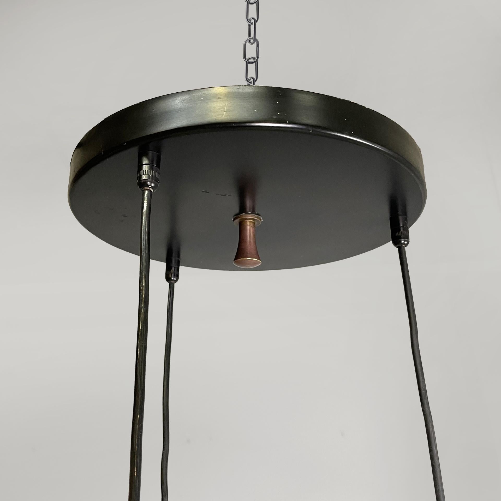 Lustre italien à trois lumières en verre et métal noir de style moderne du milieu du siècle dernier, années 1950. en vente 10