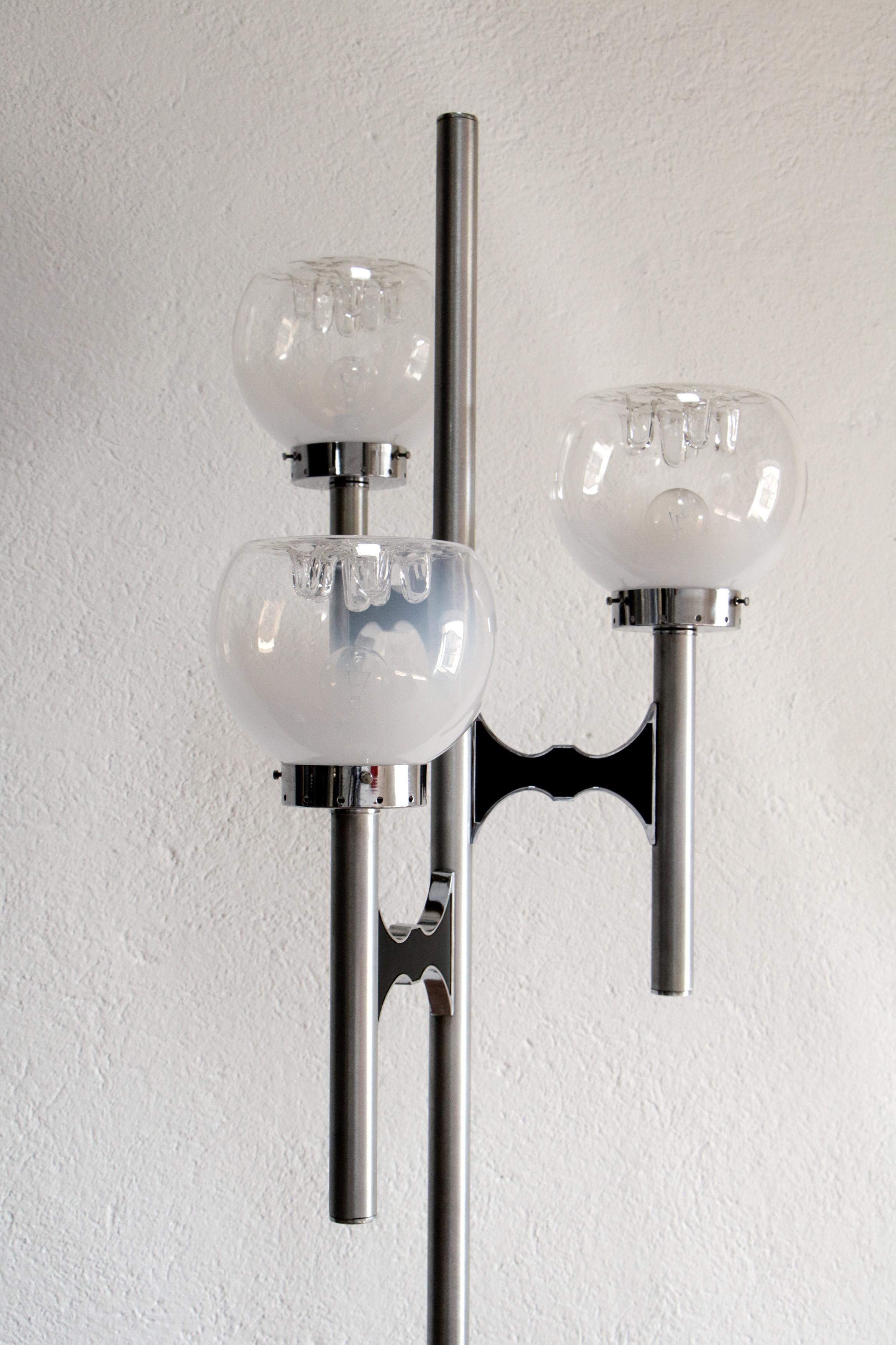 Late 20th Century Italian Space Age Three Lights Floor Lamp by Gaetano Sciolari, 1970s For Sale