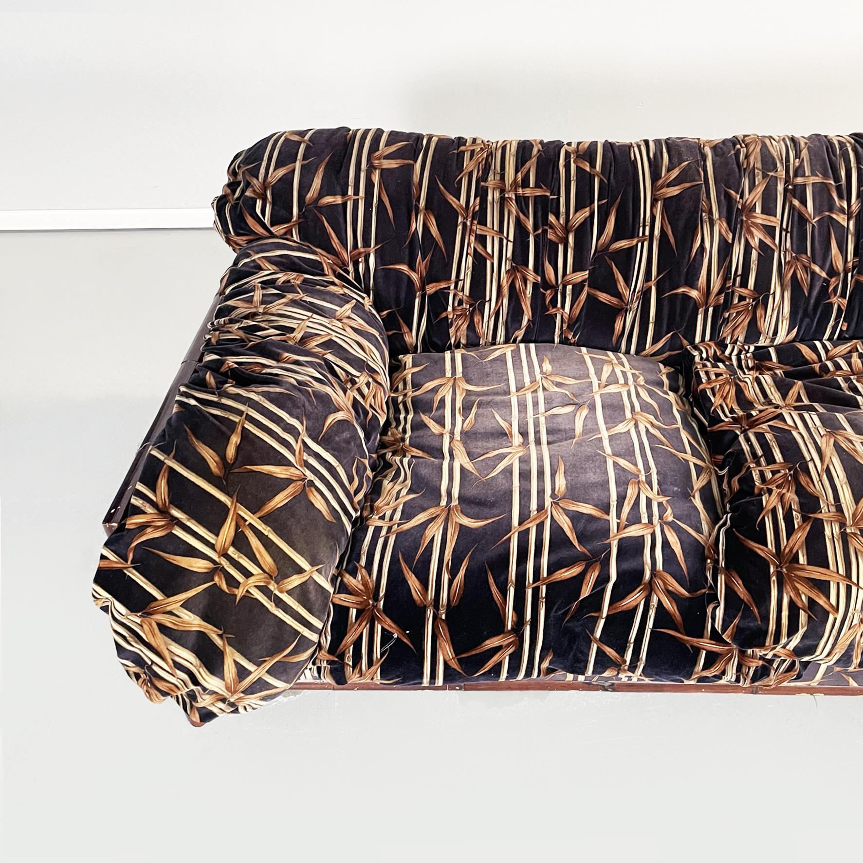 Italienisches Dreisitzer-Sofa aus Bambus und Stoff aus der Mitte des Jahrhunderts, 1980er Jahre 2