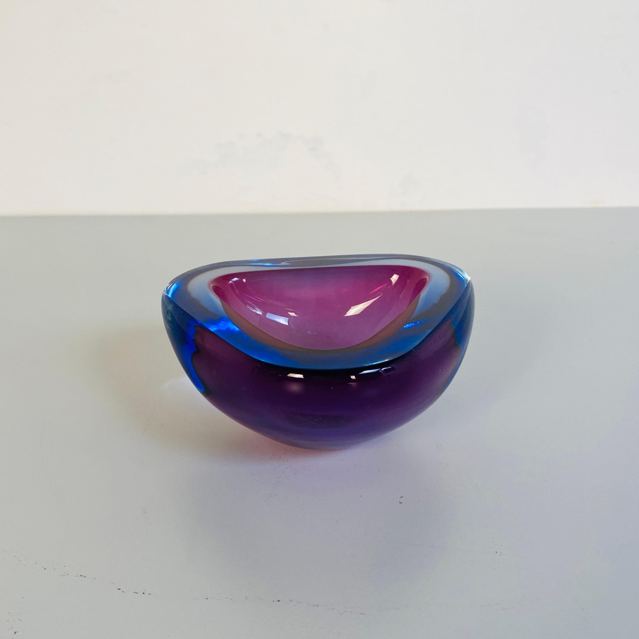 Italian Mid-Century Modern Triangular Purple Murano Glass, Sommersi Series, 1970 5