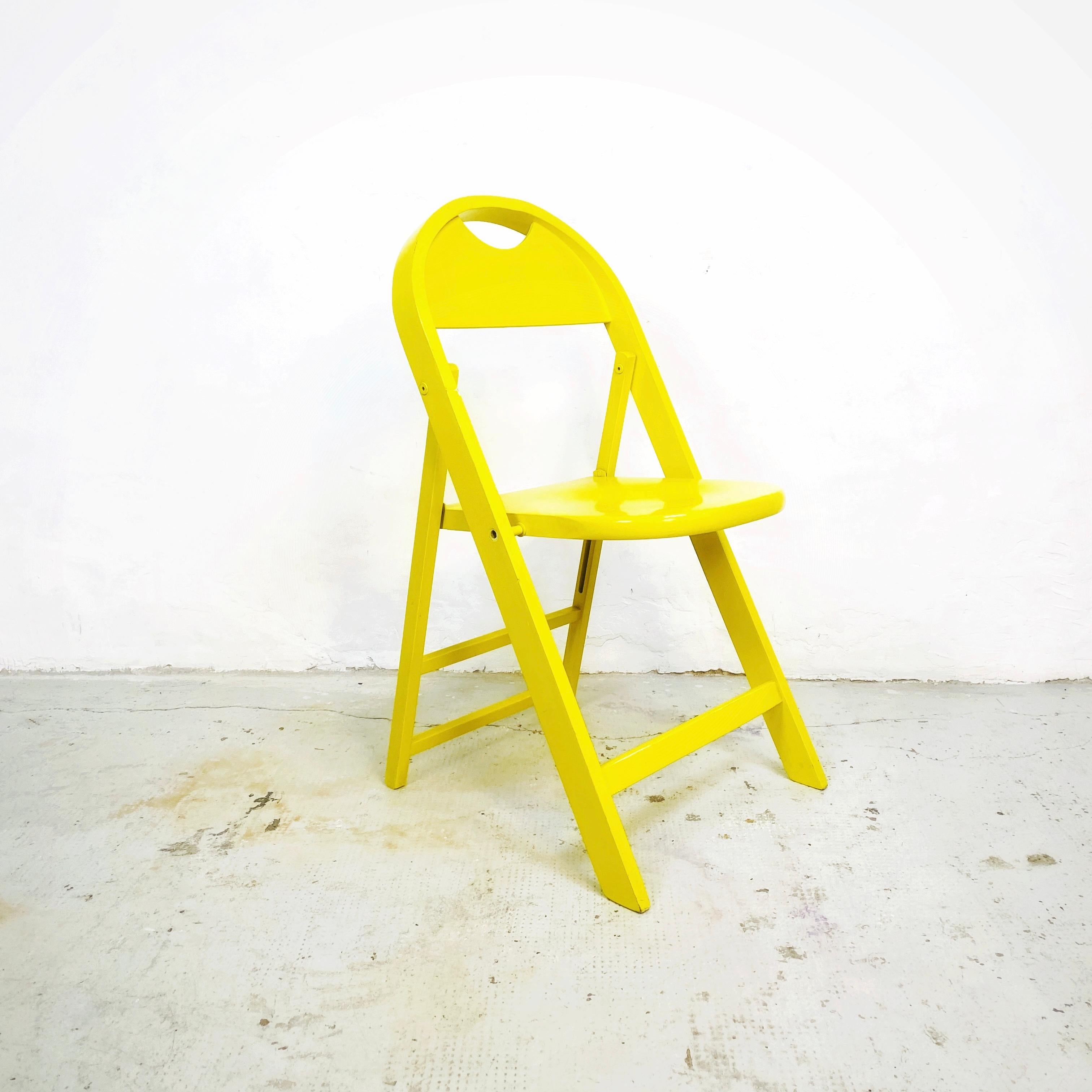Metal Italian Mid-Century Modern Tric Yellow Folding Chair by A. Castiglioni, 1970s