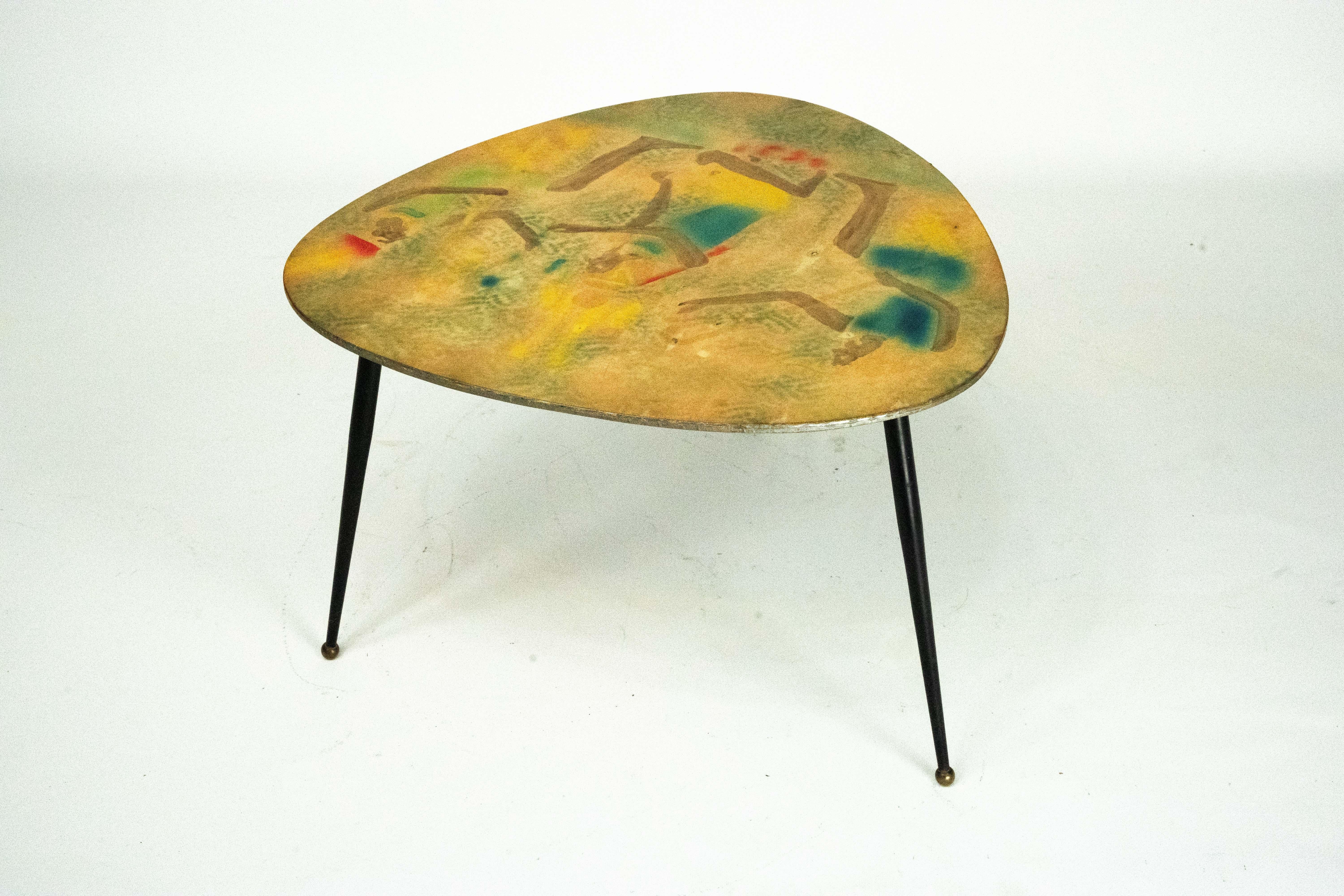 Italian Mid-Century Modern Tripod Coffee Table, 1950s For Sale 1