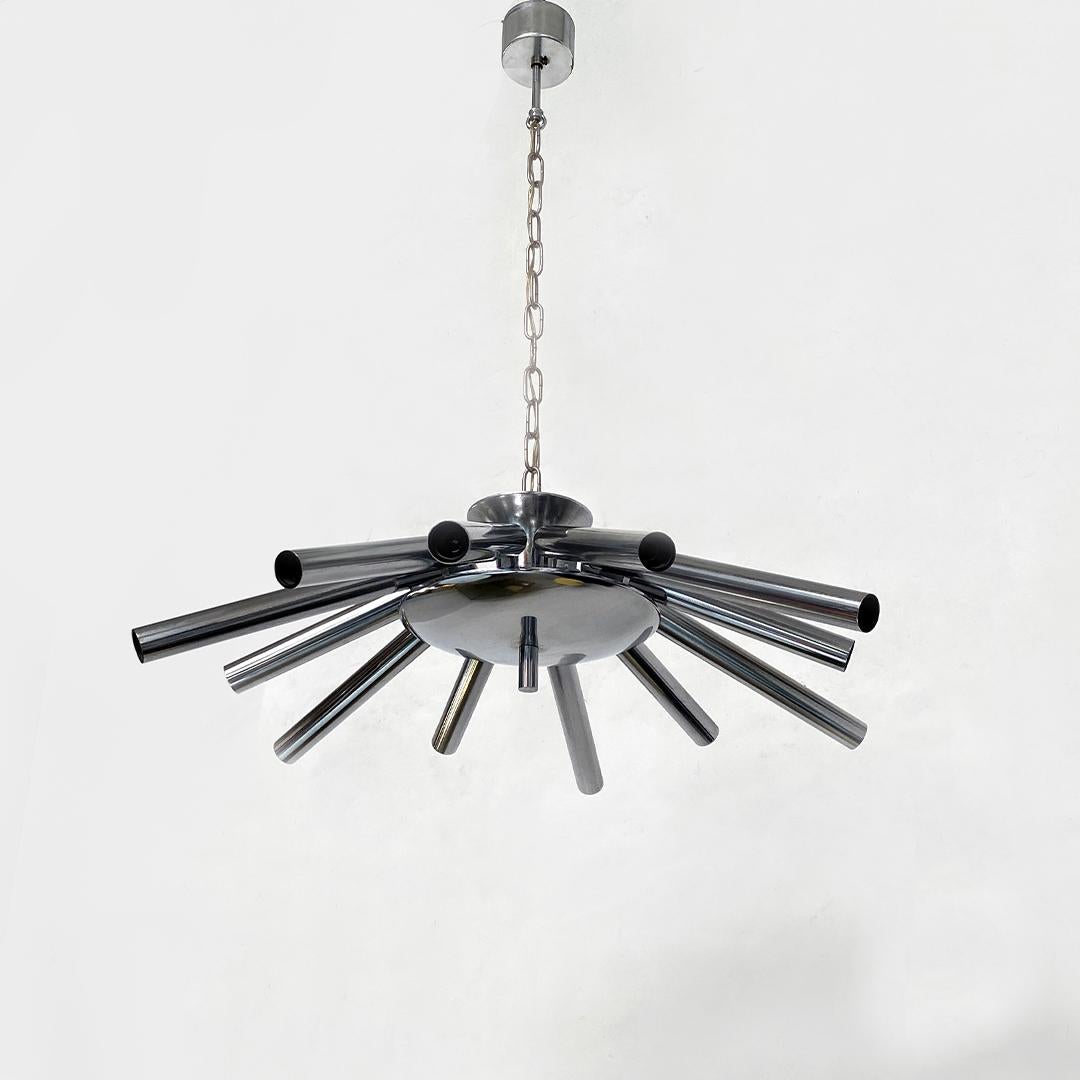 Mid-Century moderno Lampadario a dodici luci in acciaio cromato della modernità di metà secolo, 1970 in vendita
