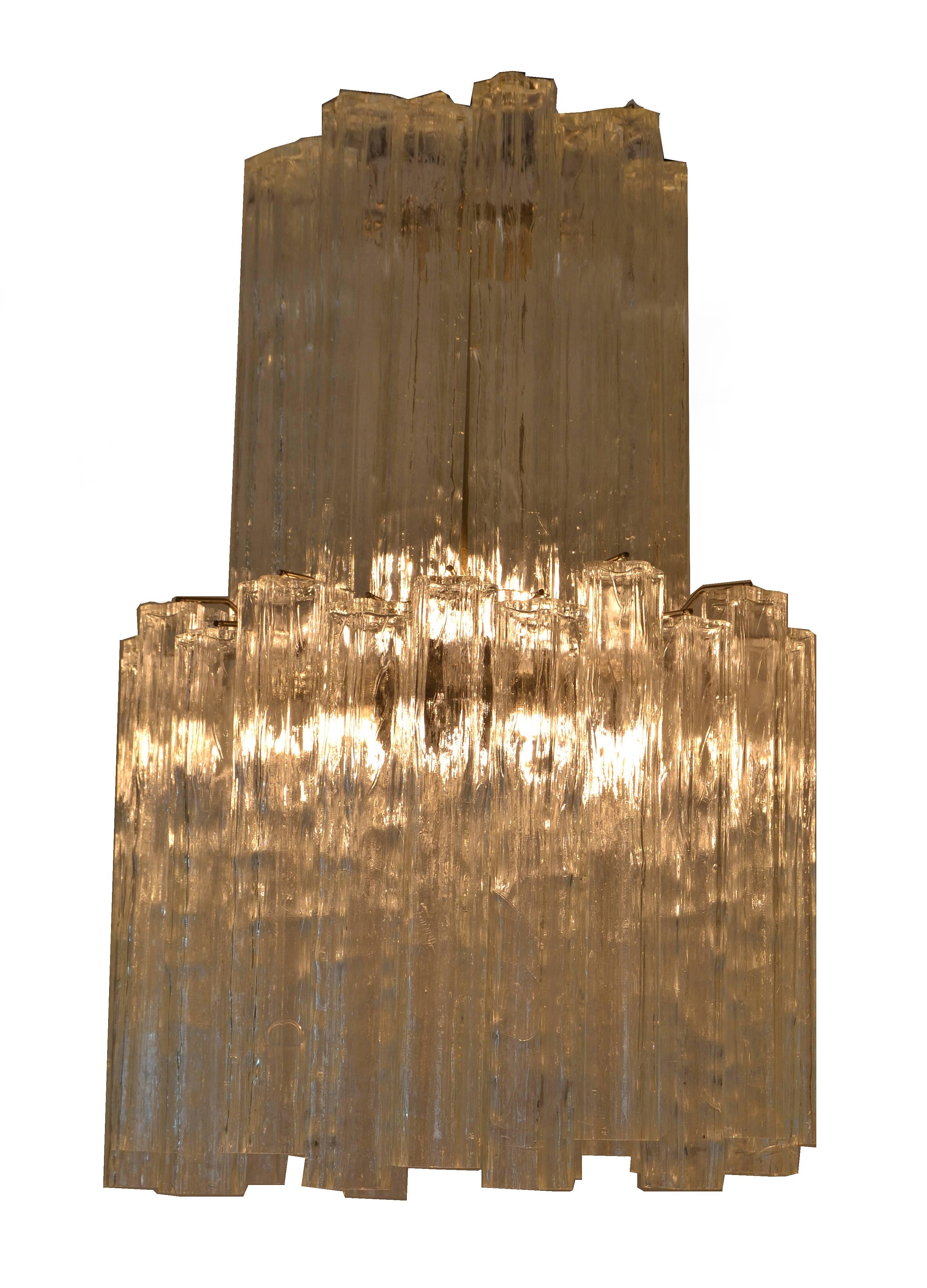 Verre brun Lustre italien moderne mi-siècle à deux étages avec abat-jour Tronchi longs en cristal en vente