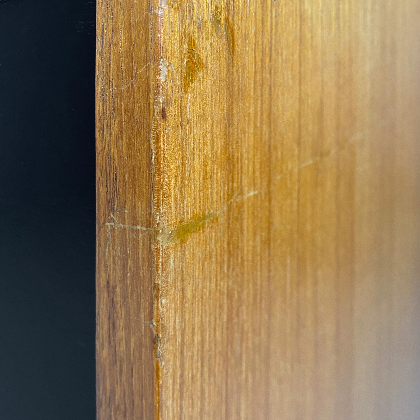 Italian mid-century modern two-tone wood highboard, 1960s For Sale 10