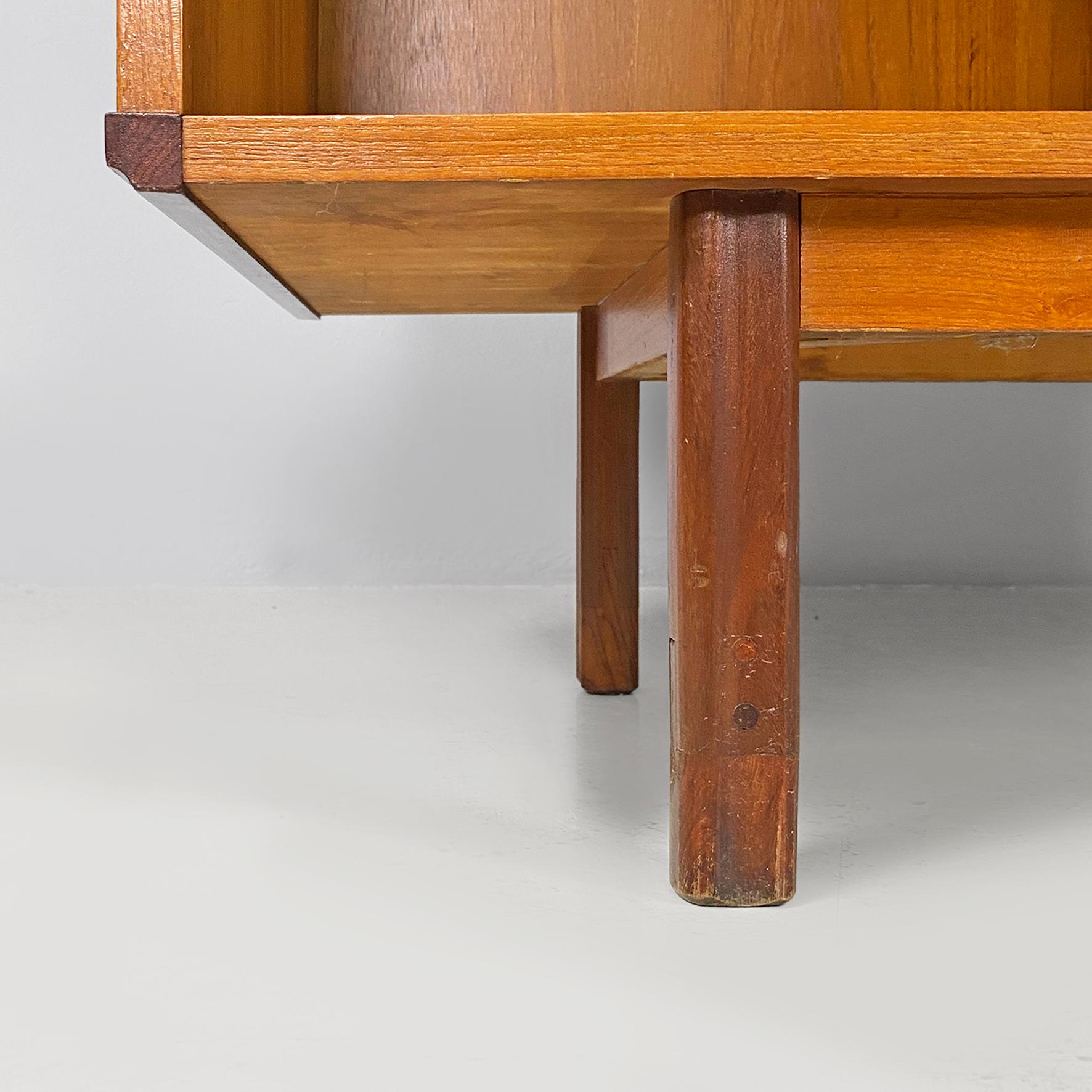 Italian mid-century modern two-tone wood highboard, 1960s For Sale 11