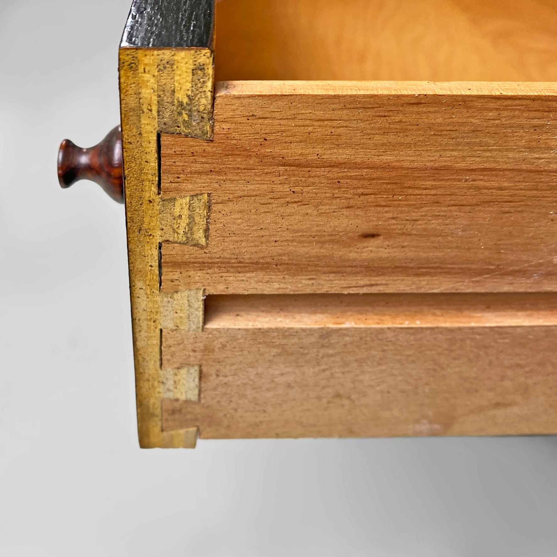 Italian mid-century modern two-tone wood highboard, 1960s For Sale 1