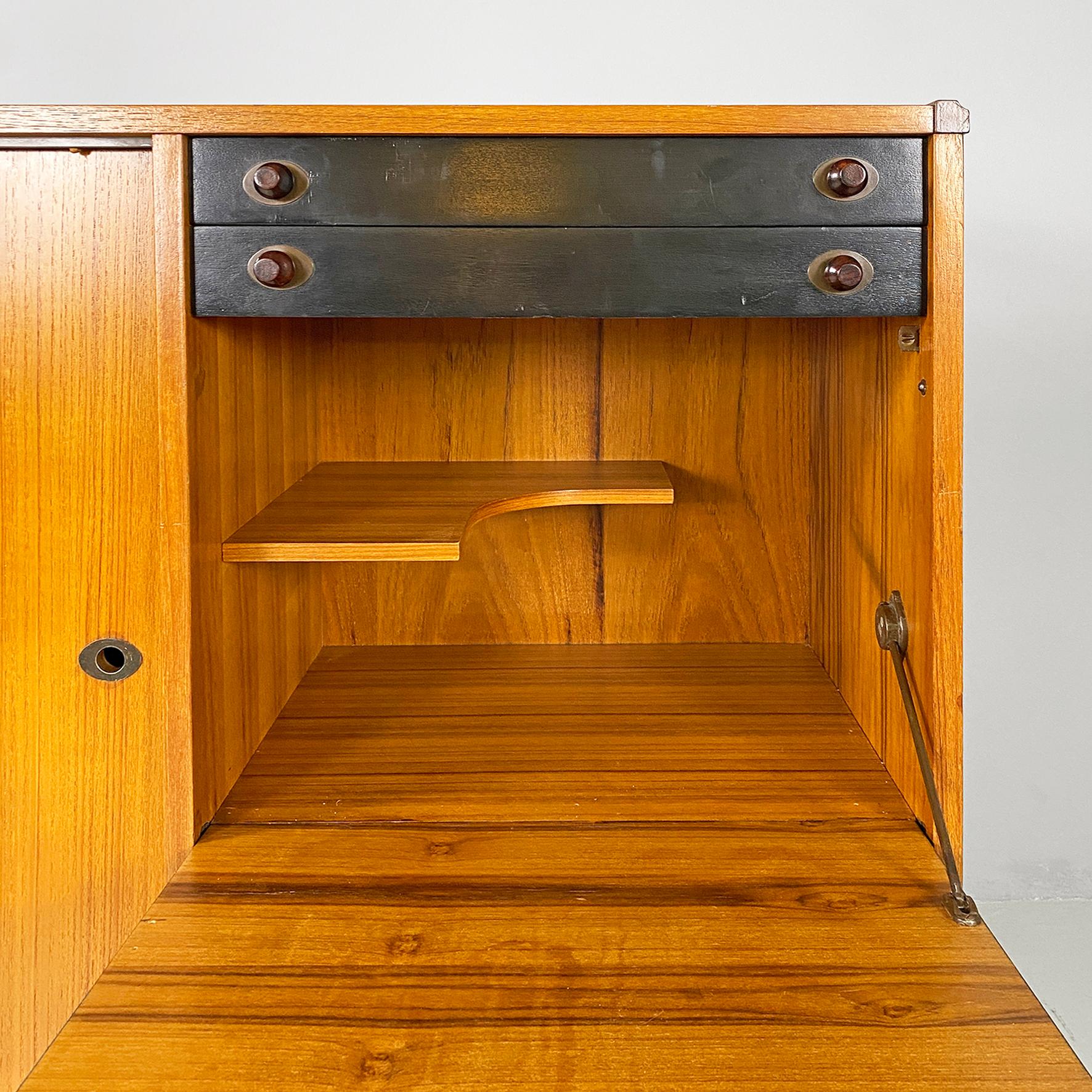 Italian mid-century modern two-tone wood highboard, 1960s For Sale 2
