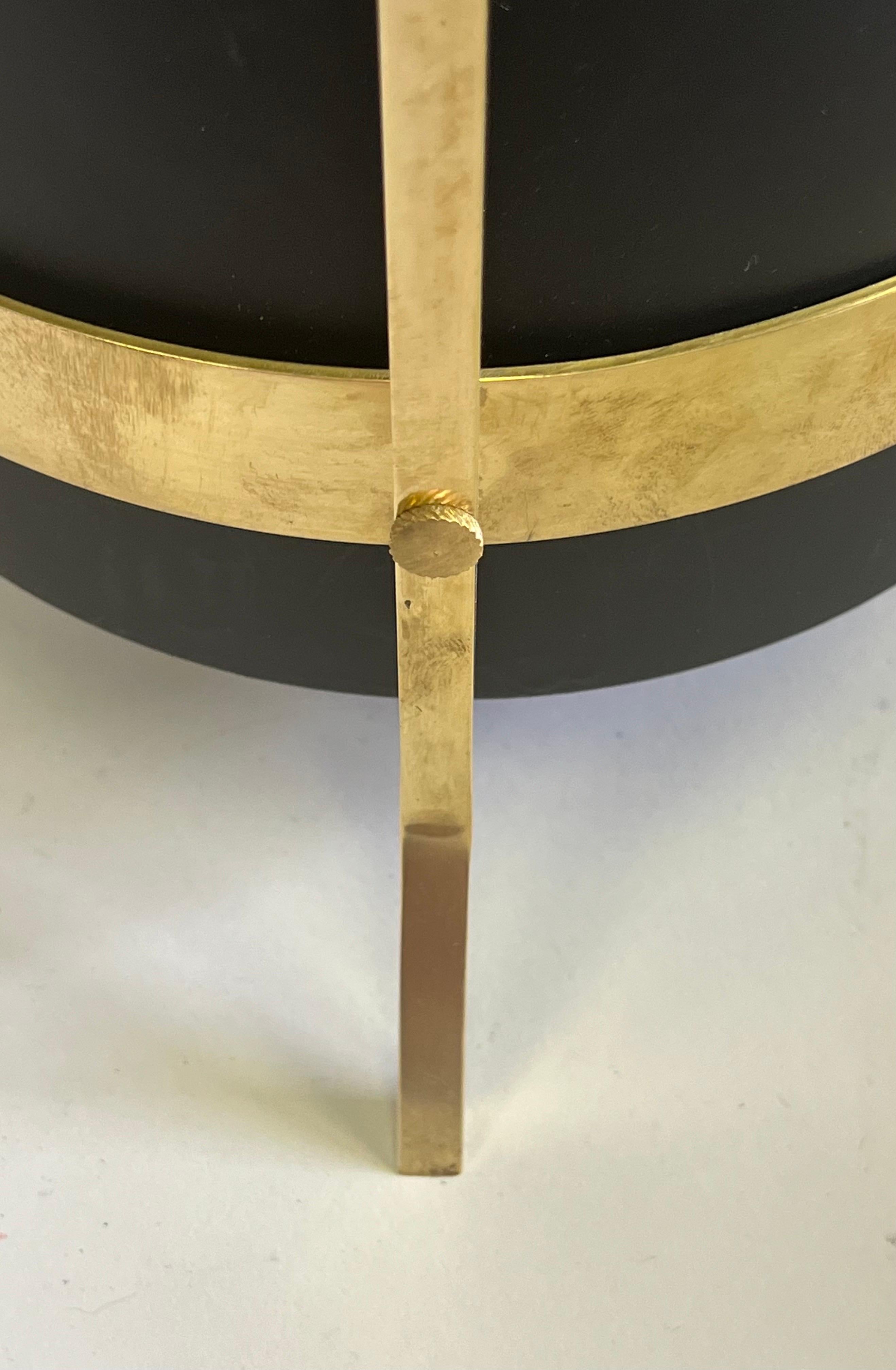 Stand parapluie ou poubelle en laiton et acier émaillé de style italien moderne du milieu du siècle dernier en vente 3
