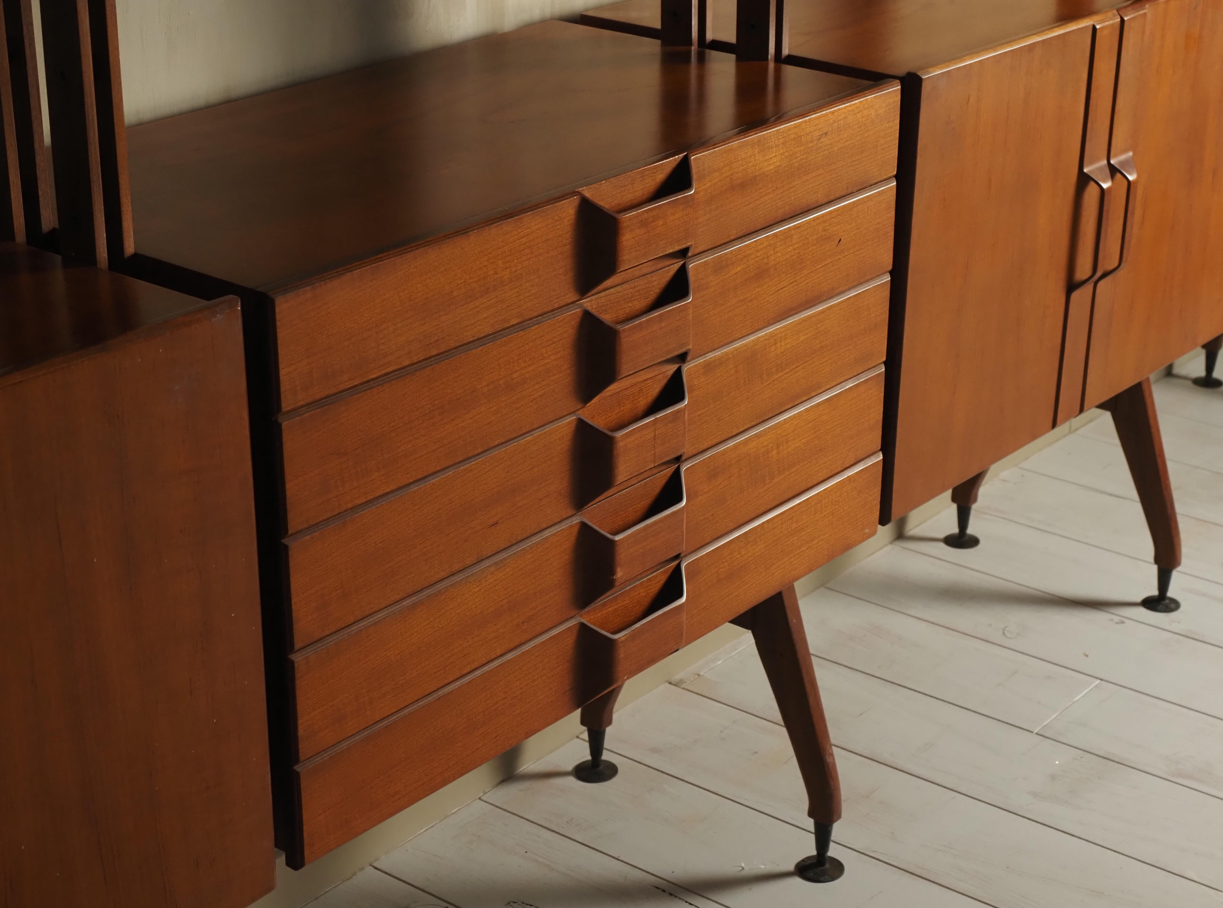 Italian Mid-Century modern unit For Sale 4