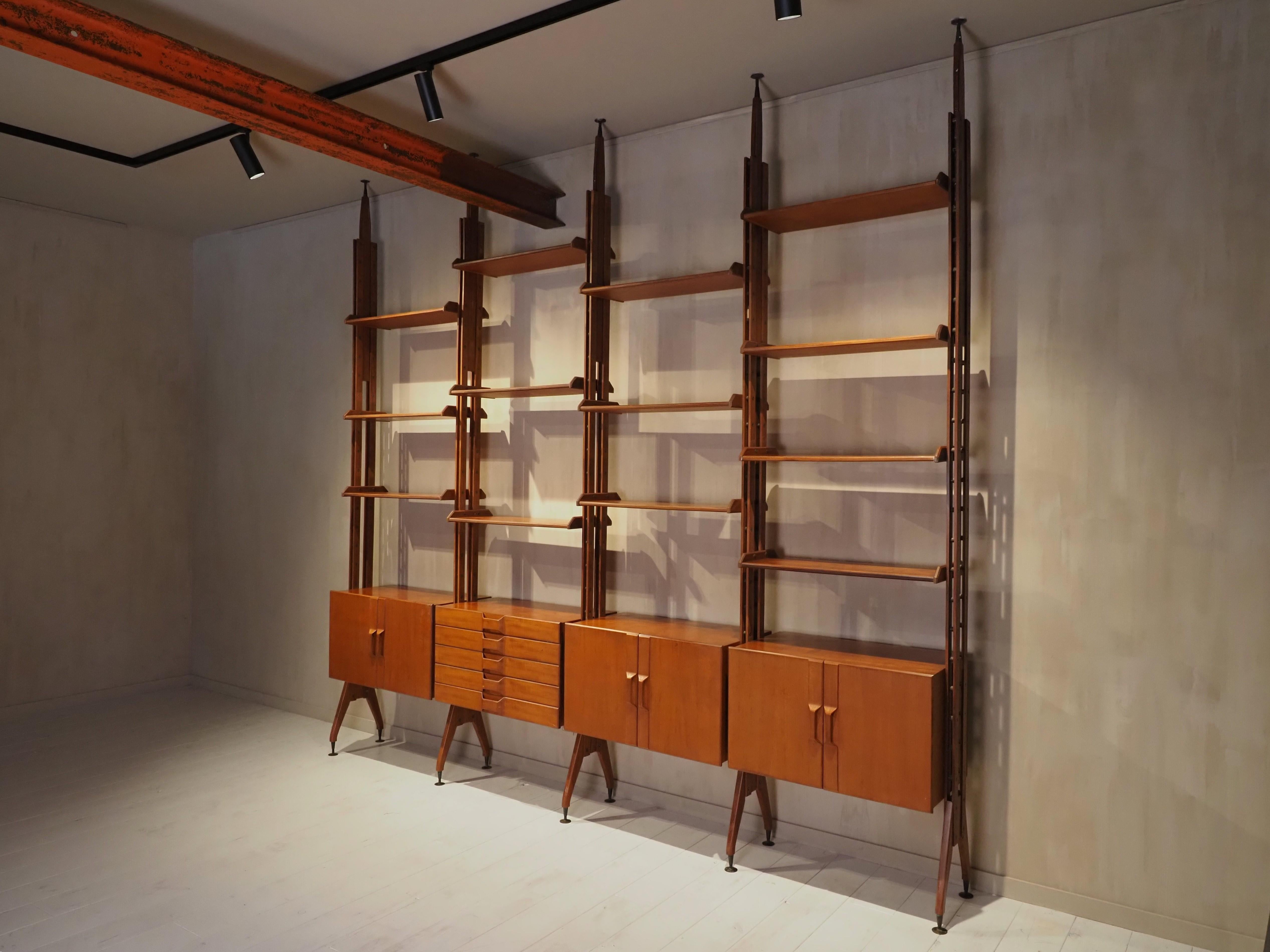 Italian Mid-Century modern unit For Sale 6