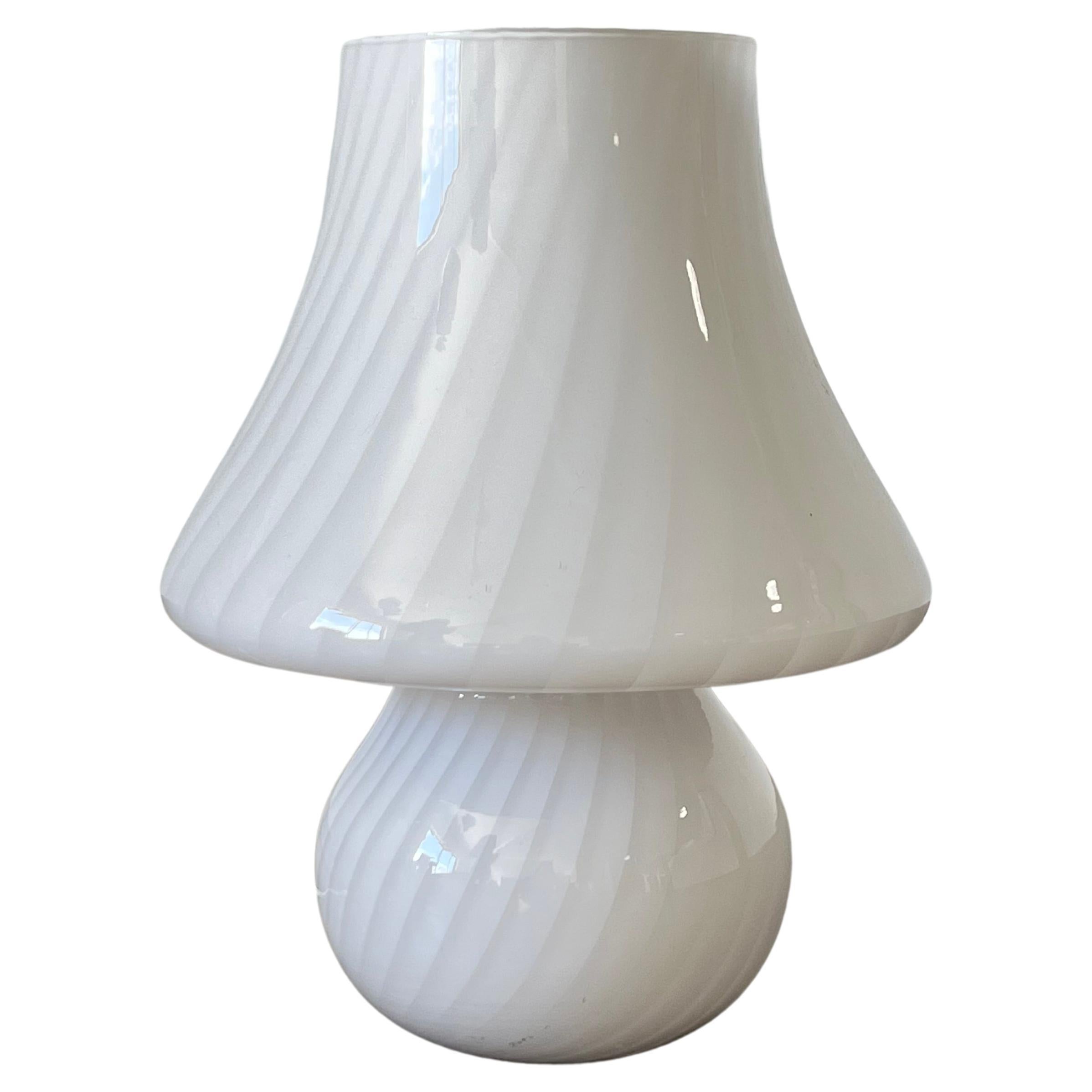 Italian Mid-Century Modern Venini White Glass table Lamp, 1960s