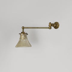 Italienische Wandlampe aus Messing und Glas, Mitte des Jahrhunderts, 1940er Jahre