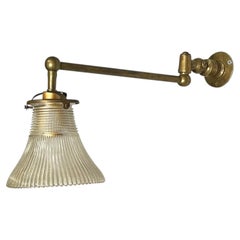 Italienische Wandlampe aus Messing und Glas, Mitte des Jahrhunderts, 1940er Jahre