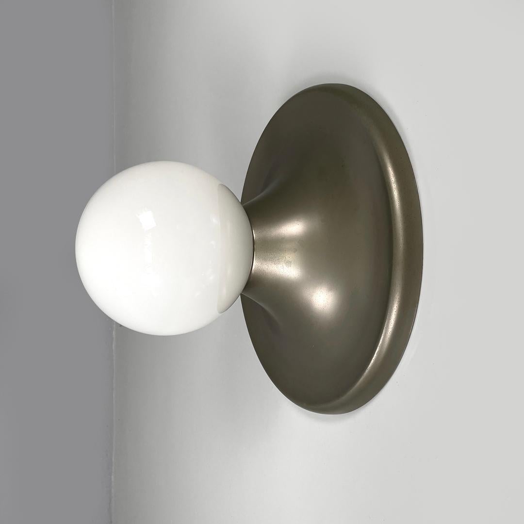 Mid-Century moderno Italian mid-century modern Wall lamp Light Ball by Castiglioni for Flos, 1960s in vendita