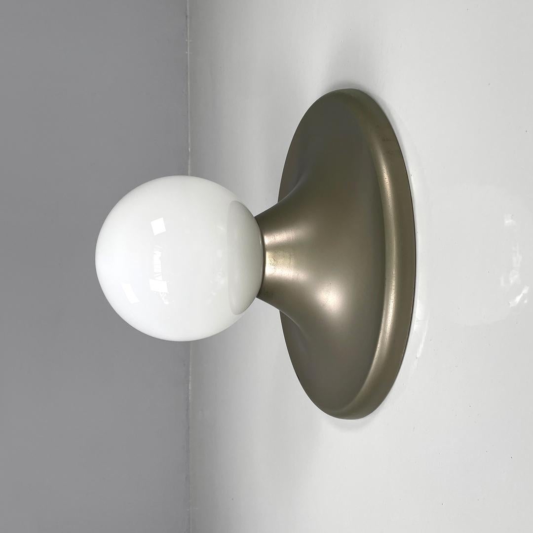 Mid-Century moderno Italian mid-century modern Wall lamp Light Ball by Castiglioni for Flos, 1960s in vendita