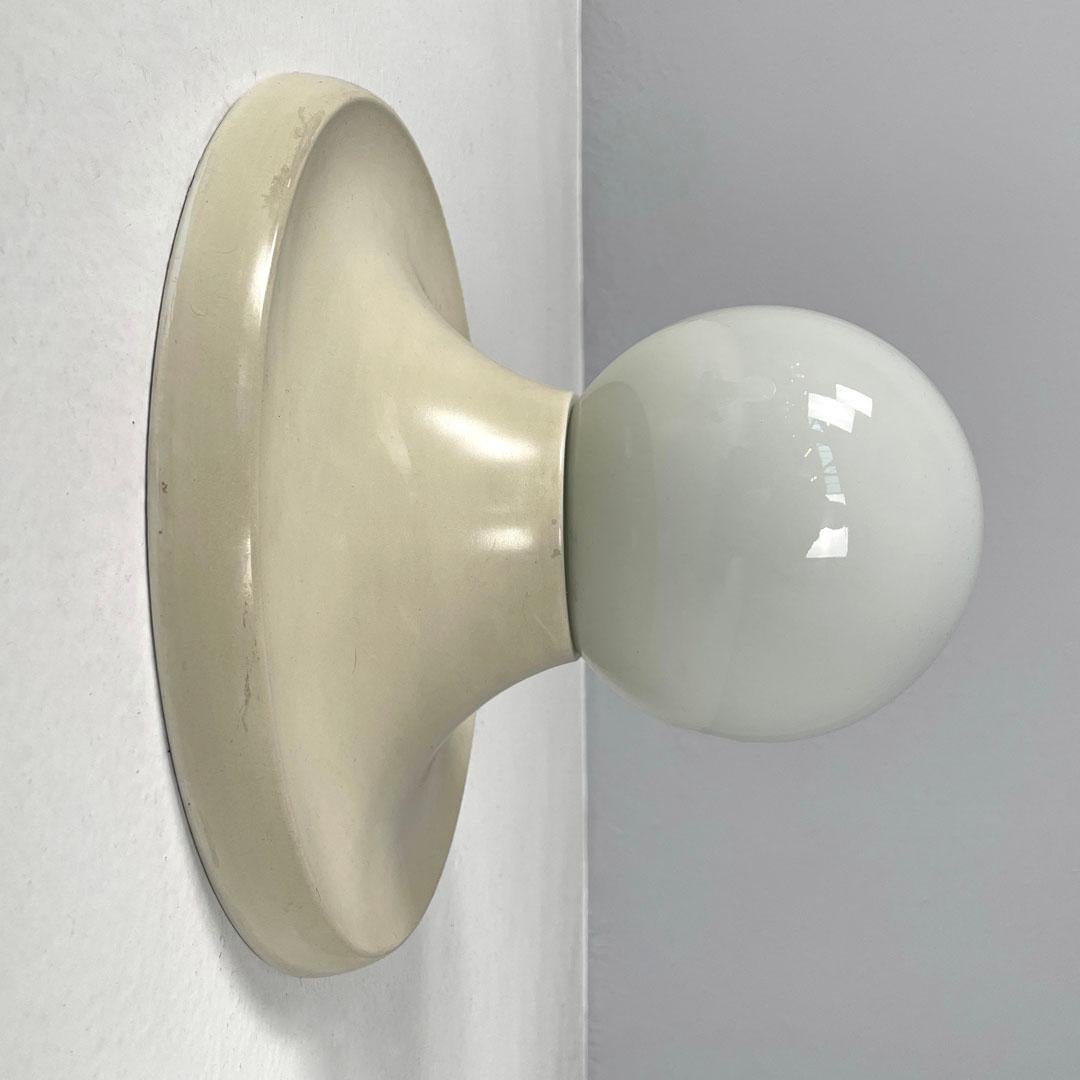 Mid-20th Century Italian mid-century modern wall lamp Light Ball by Castiglioni for Flos, 1960s For Sale