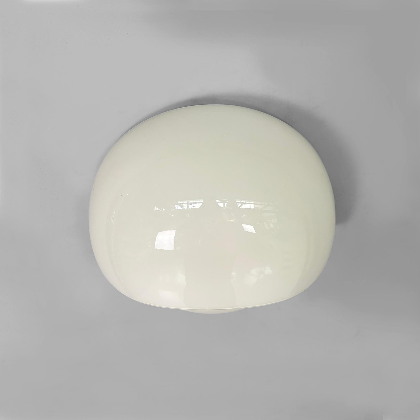 Aplique moderno italiano de mediados de siglo Mania Vico Magistretti Artemide, años 60 mediados del siglo XX en venta
