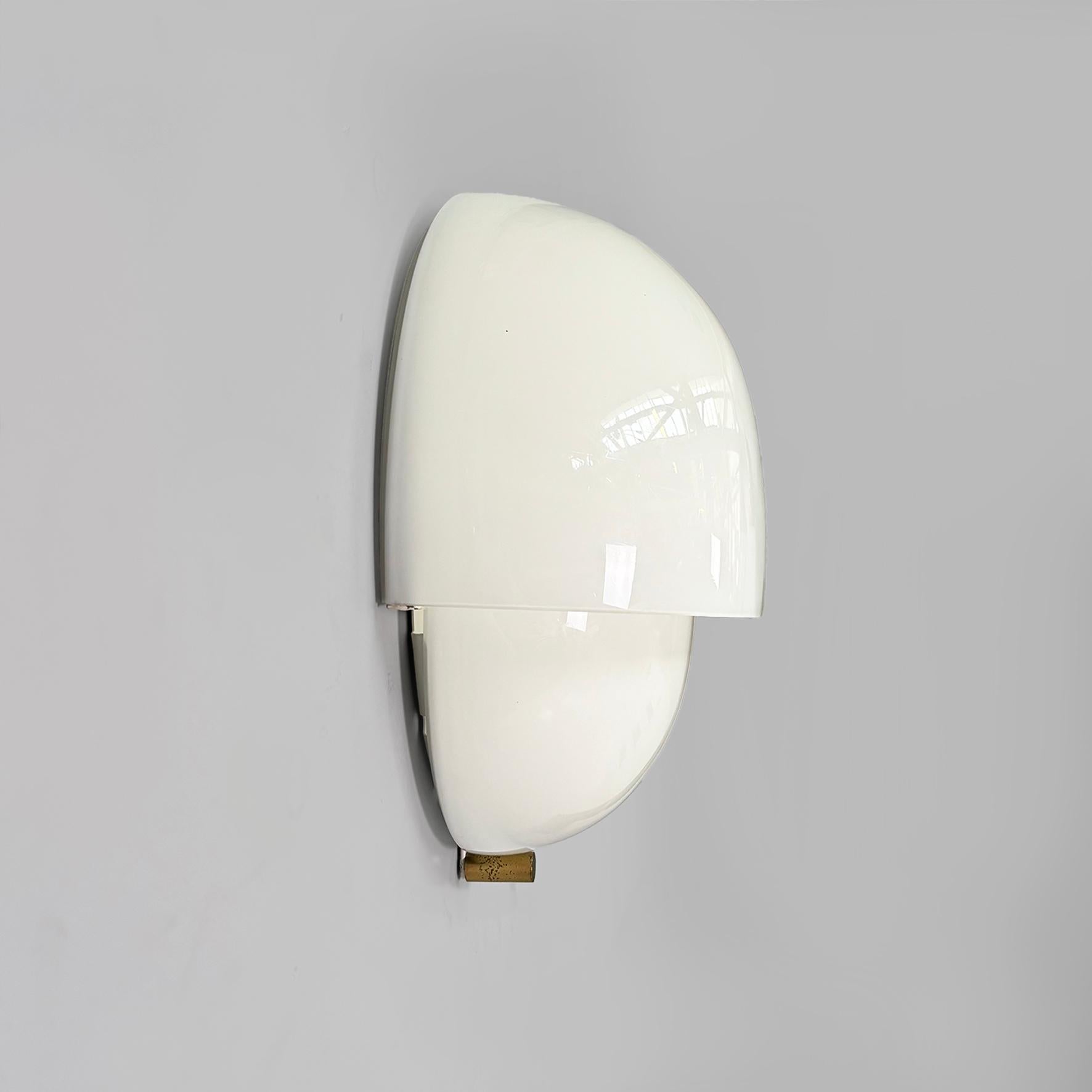 Aplique moderno italiano de mediados de siglo Mania Vico Magistretti Artemide, años 60 en venta 1