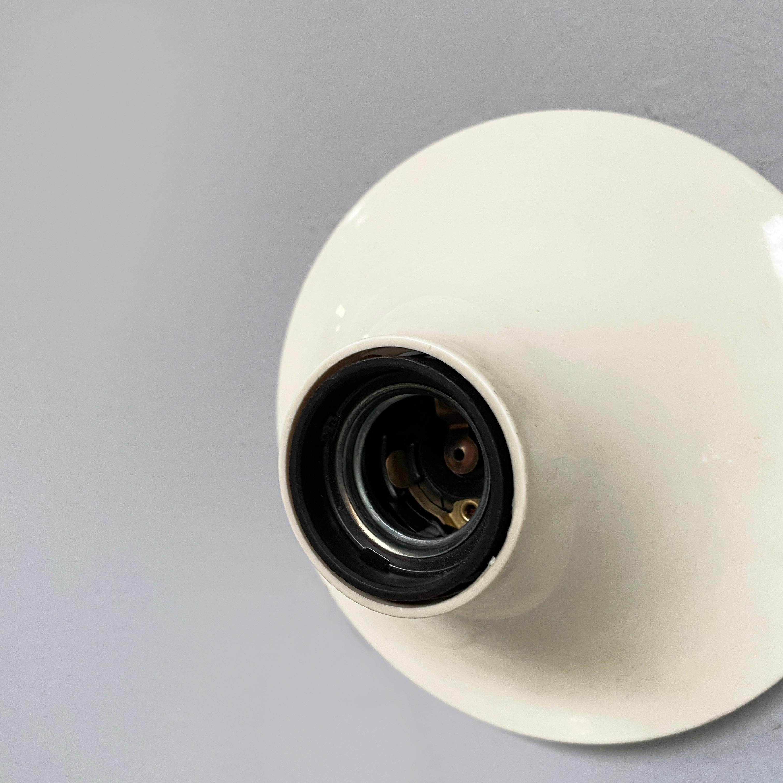 Italian mid-century modern Wall lamp Teti by Vico Magistretti for Artemide 1970s For Sale 1