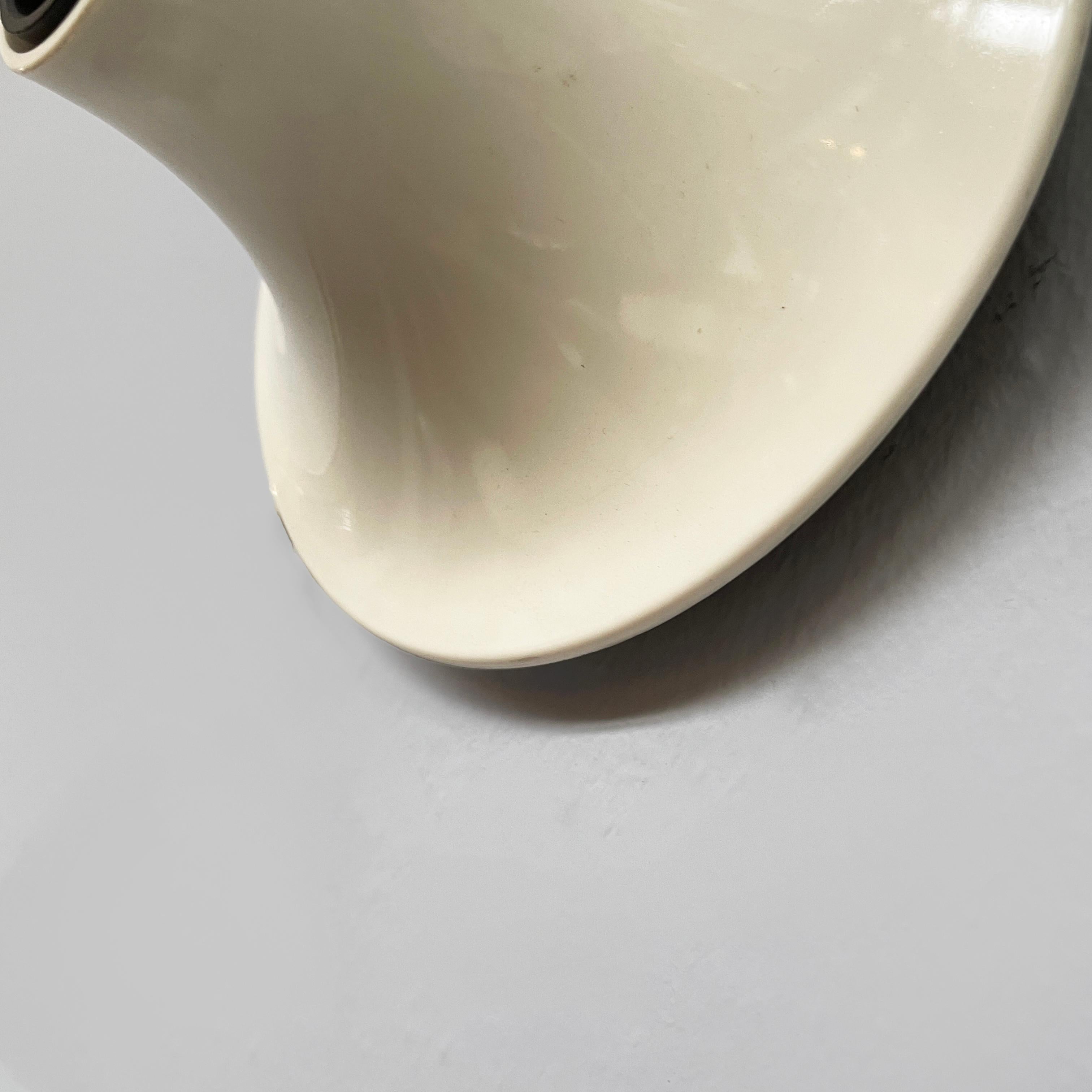 Italian mid-century modern Wall lamp Teti by Vico Magistretti for Artemide 1970s For Sale 4