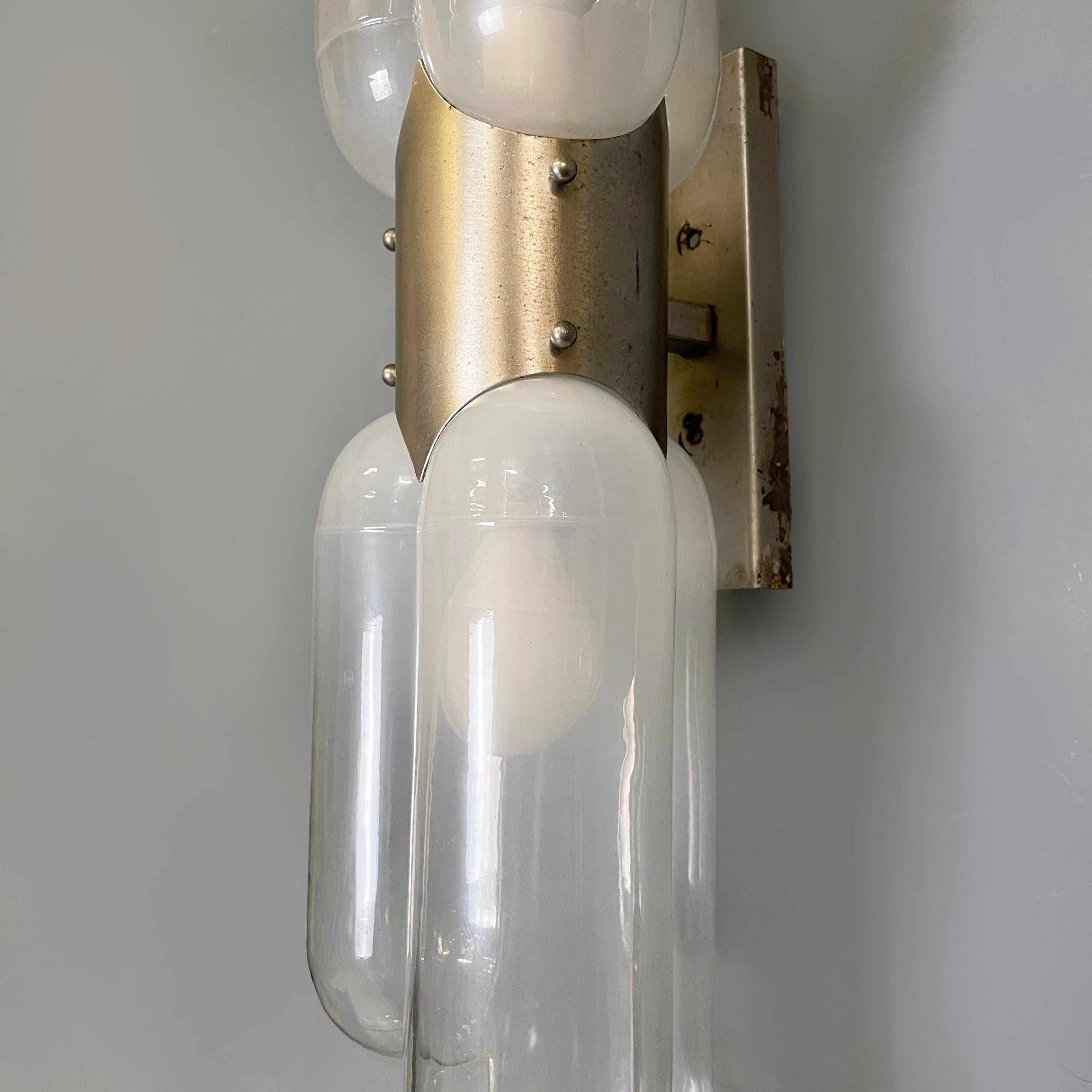 Italian mid-century modern wall lamp Torpedo by Carlo Nason for Mazzega, 1960s For Sale 11