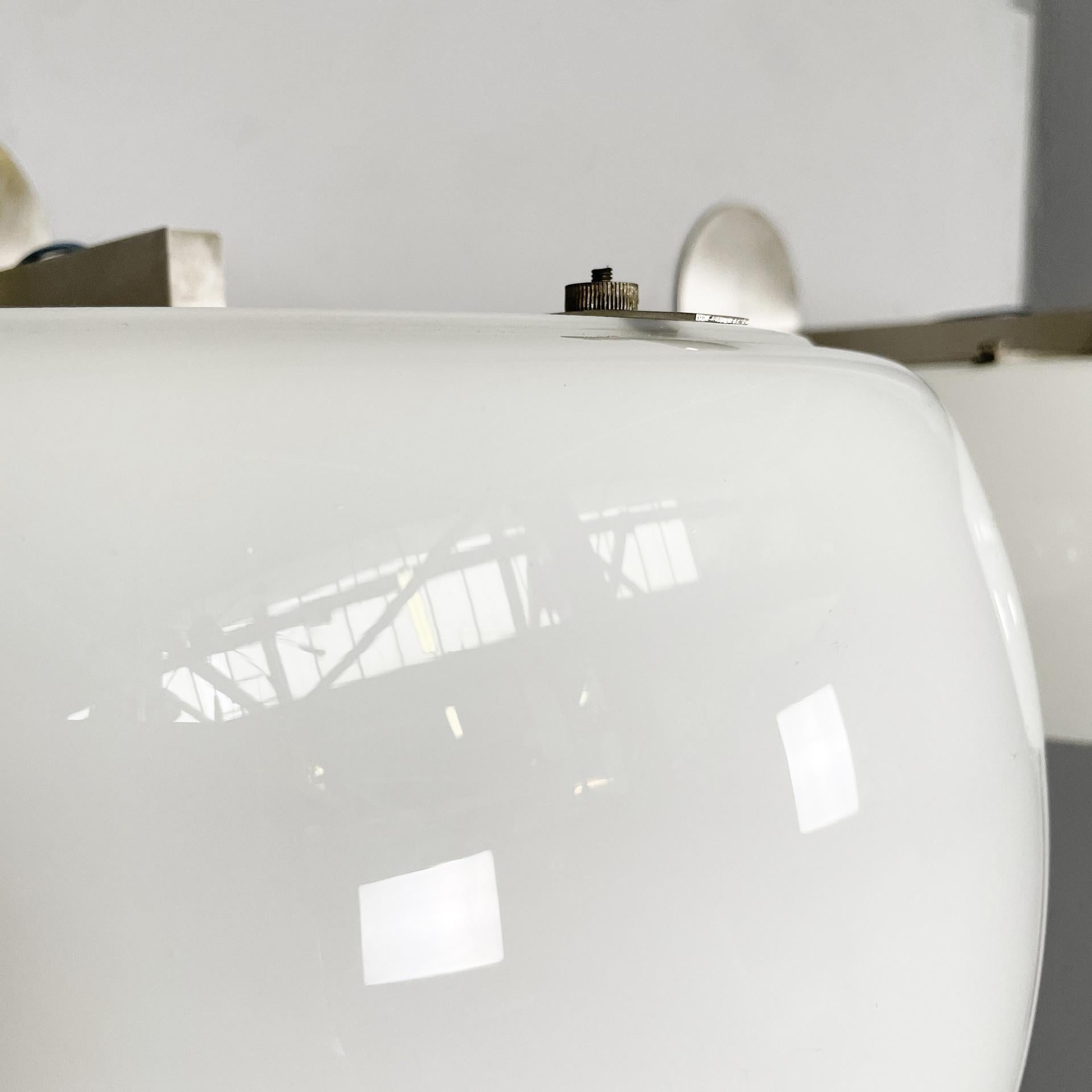 Italian mid-century modern wall lamps Omega by Magistretti for Artemide, 1970s For Sale 7