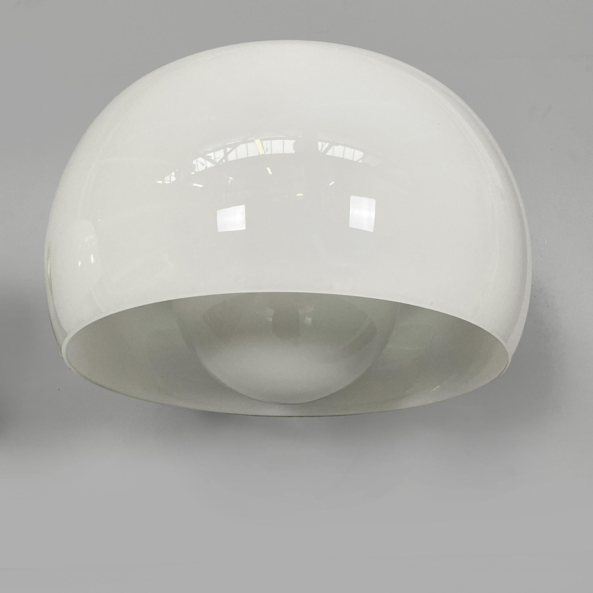 Late 20th Century Italian mid-century modern wall lamps Omega by Magistretti for Artemide, 1970s For Sale