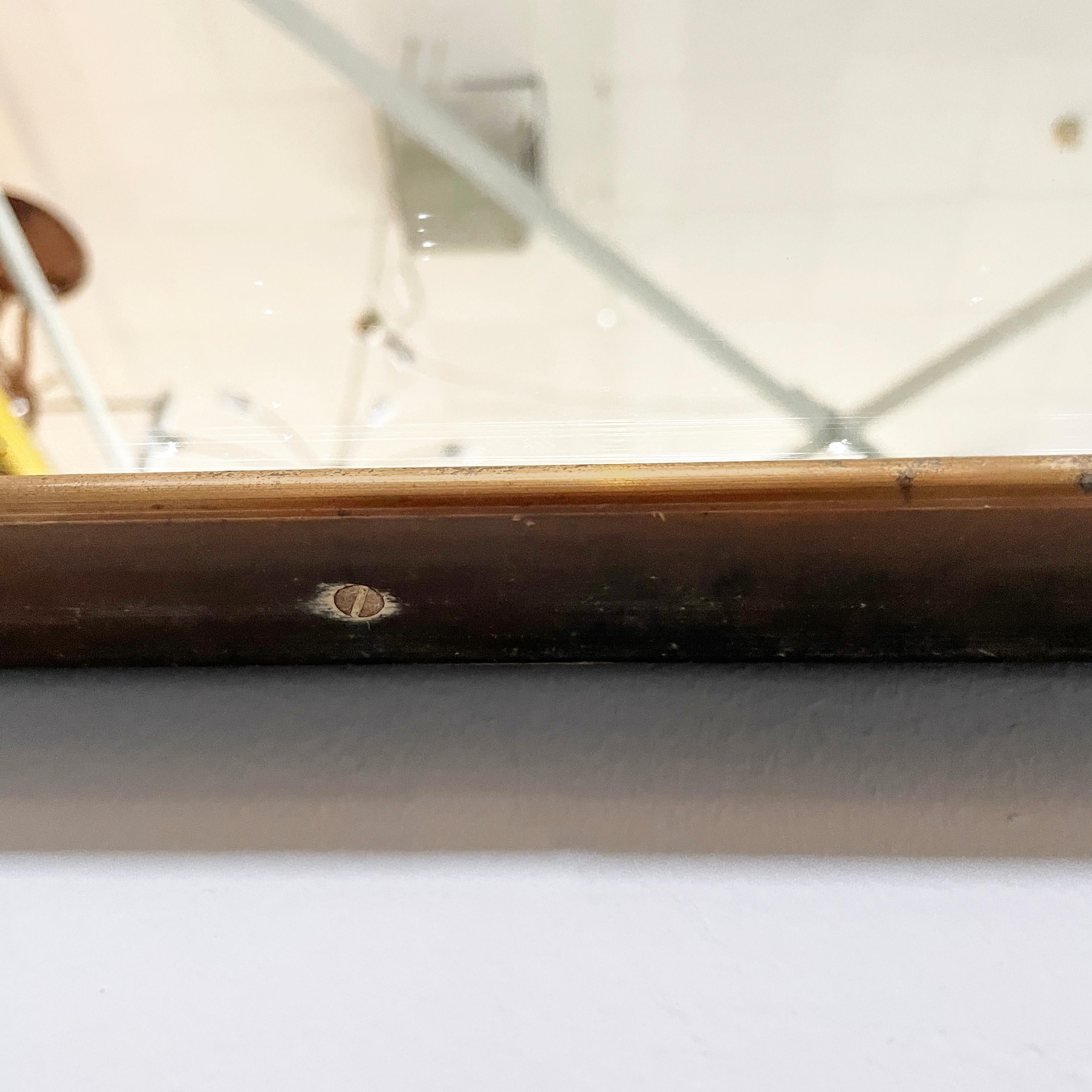Italian mid-century modern wall mirror with brass, 1950s in vendita 5