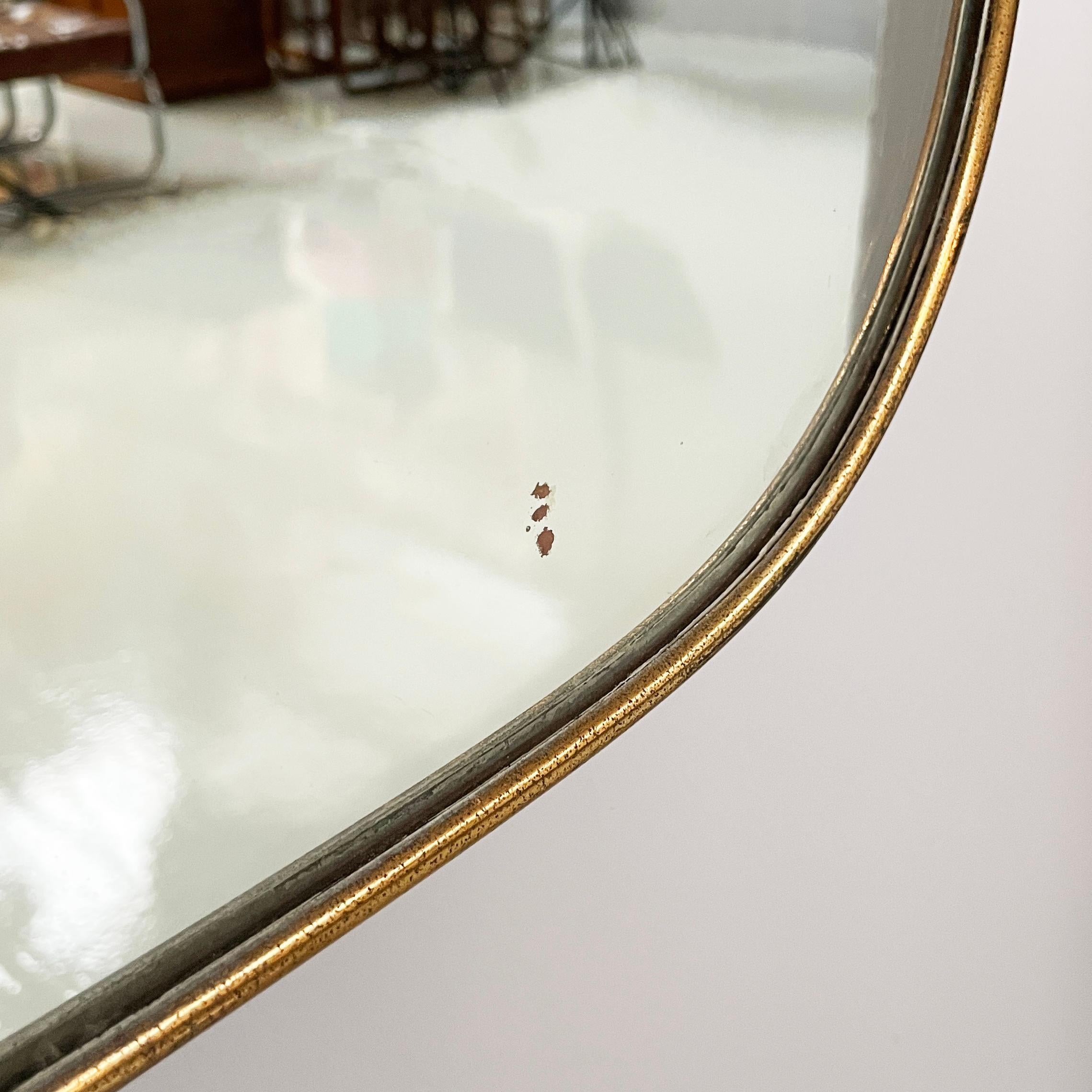 Italian mid-century modern wall mirror with brass, 1950s in vendita 1