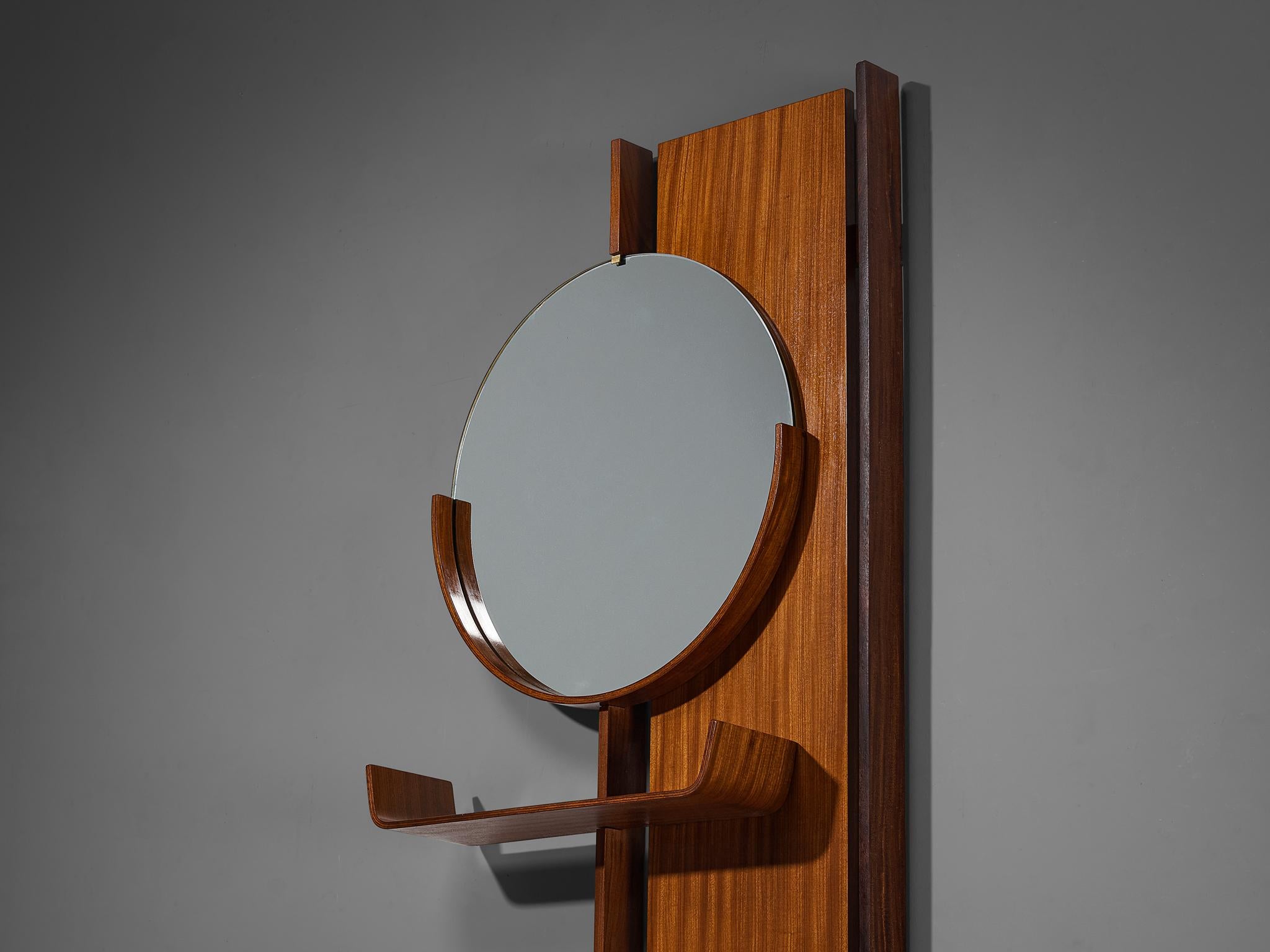 Italienischer Mid-Century Modern-Wandspiegel mit Regal aus Teakholz, Mid-Century Modern (Mitte des 20. Jahrhunderts) im Angebot