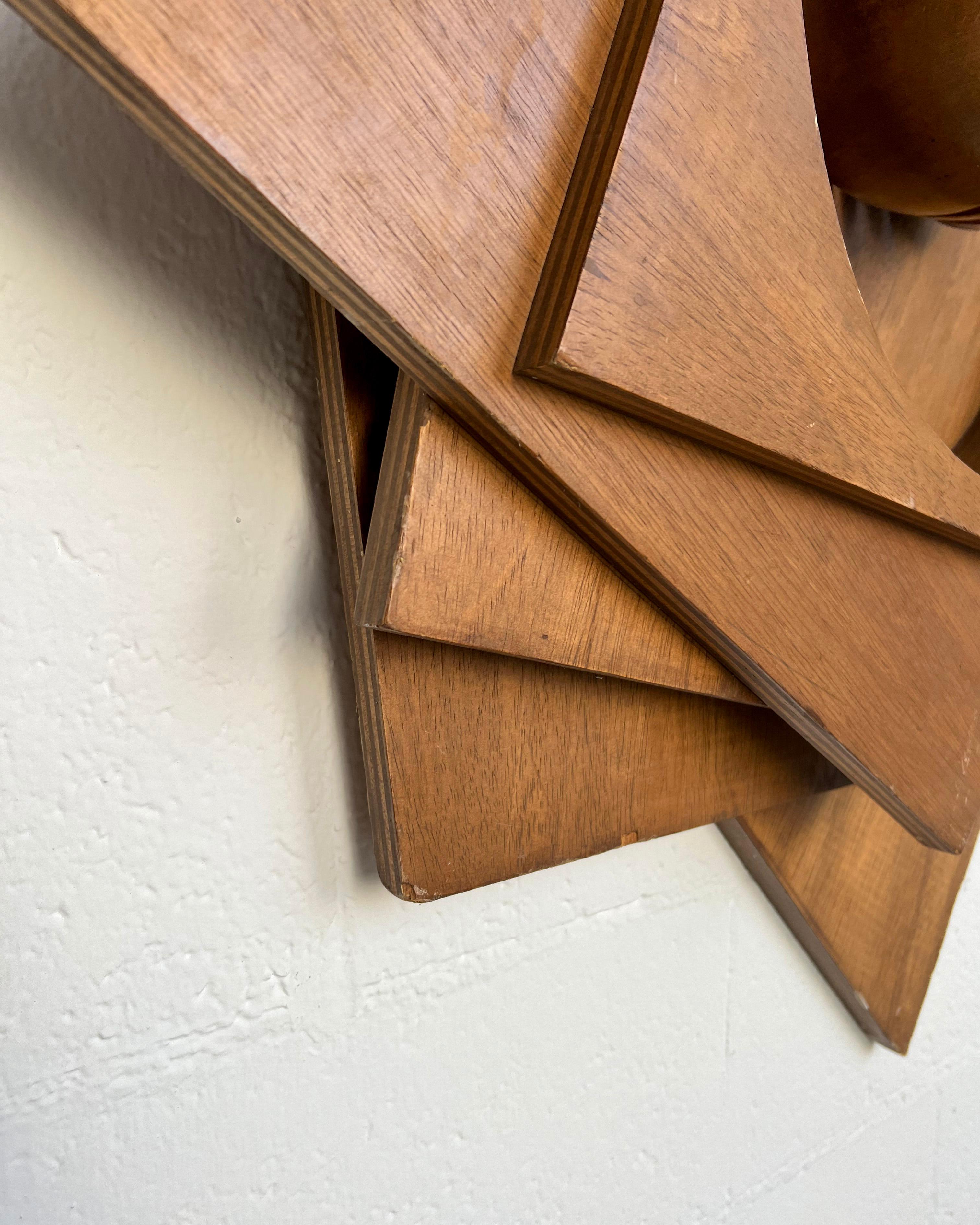 Italian Mid Century Modern Wall Mounted Wooden Sculpture, Geometric Accent Piece For Sale 7