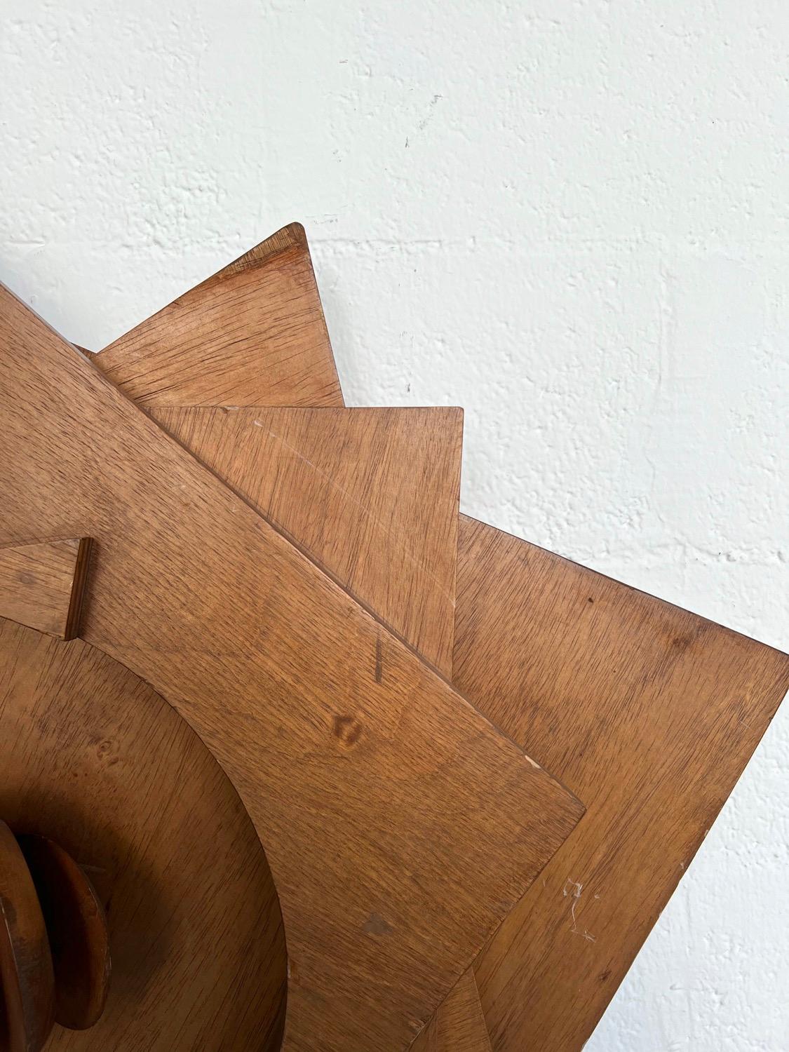 Escultura de madera italiana de mediados del siglo XX, elemento decorativo geométrico Italiano en venta
