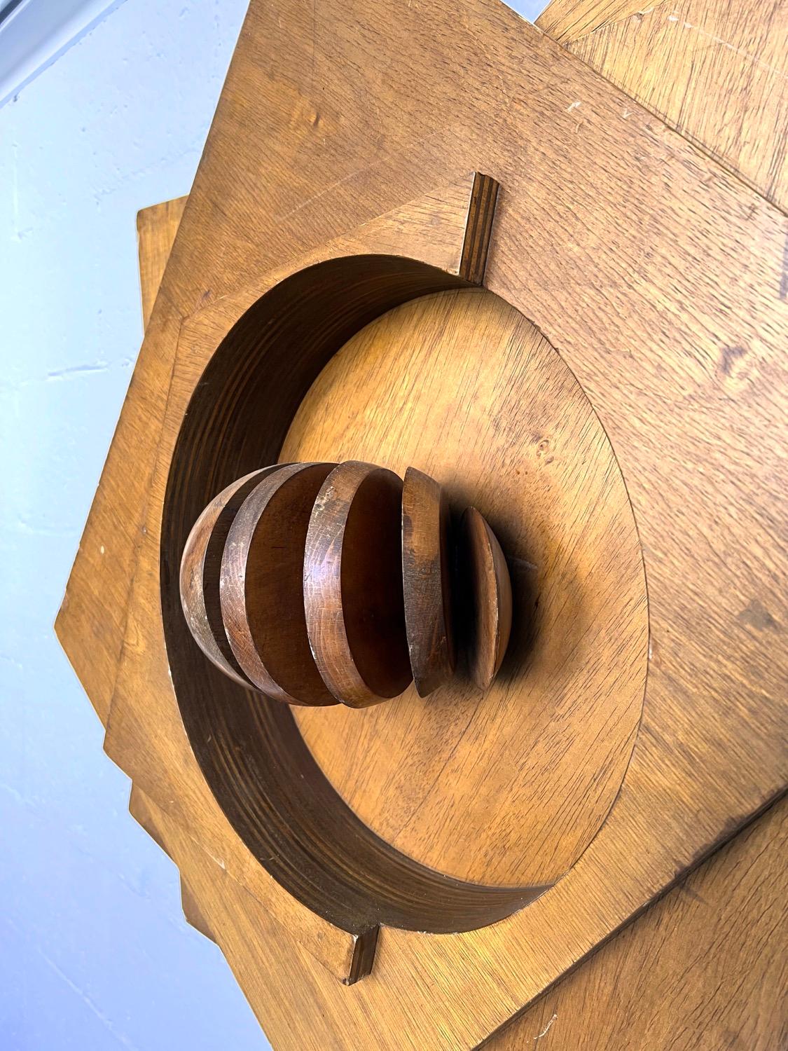Escultura de madera italiana de mediados del siglo XX, elemento decorativo geométrico Madera en venta