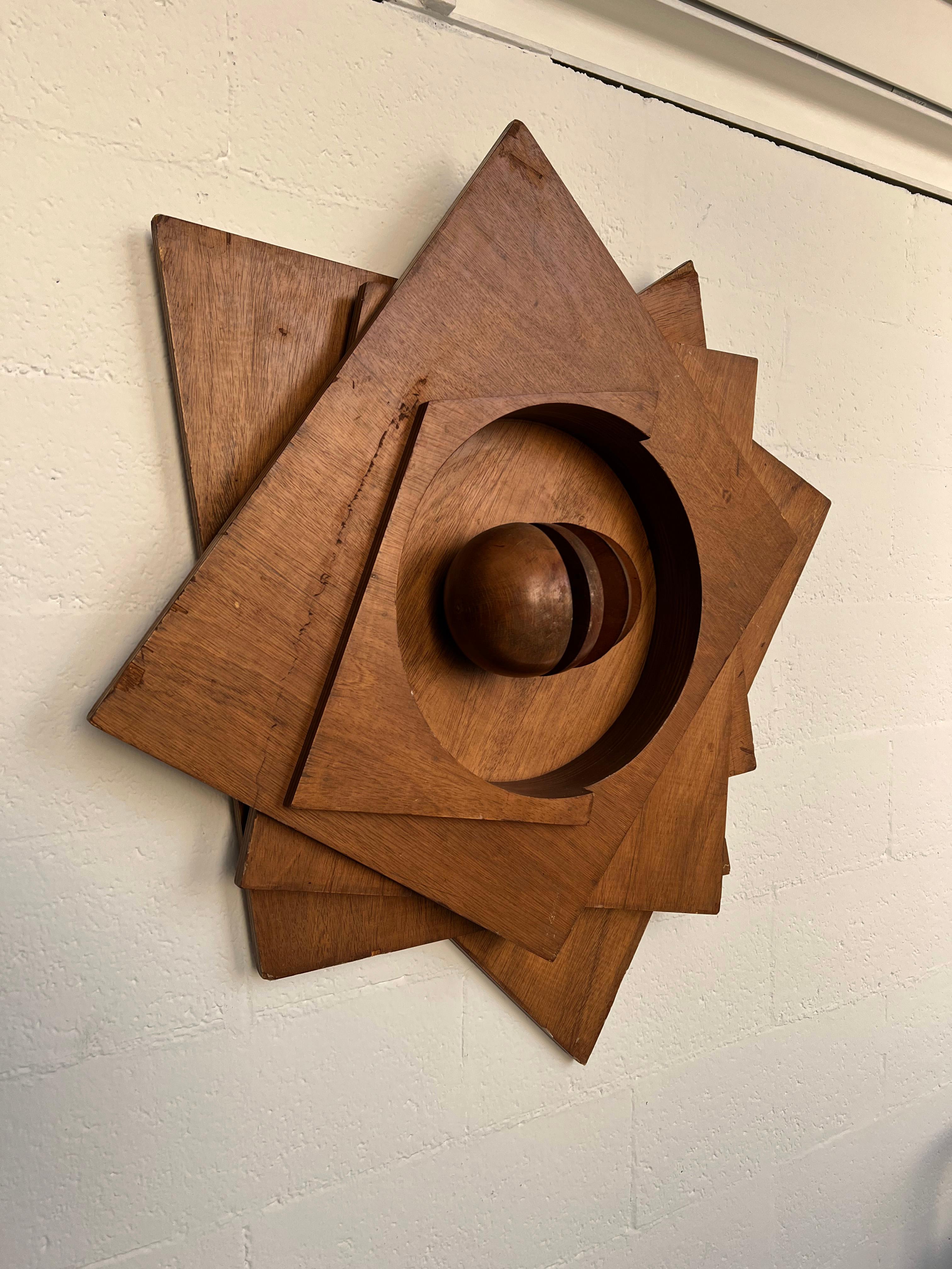 Italian Mid Century Modern Wall Mounted Wooden Sculpture, Geometric Accent Piece For Sale 2