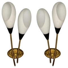 Italienische Mid-Century-Modern-Wandleuchter, Messing, Opalglas, Italien, 1950er Jahre