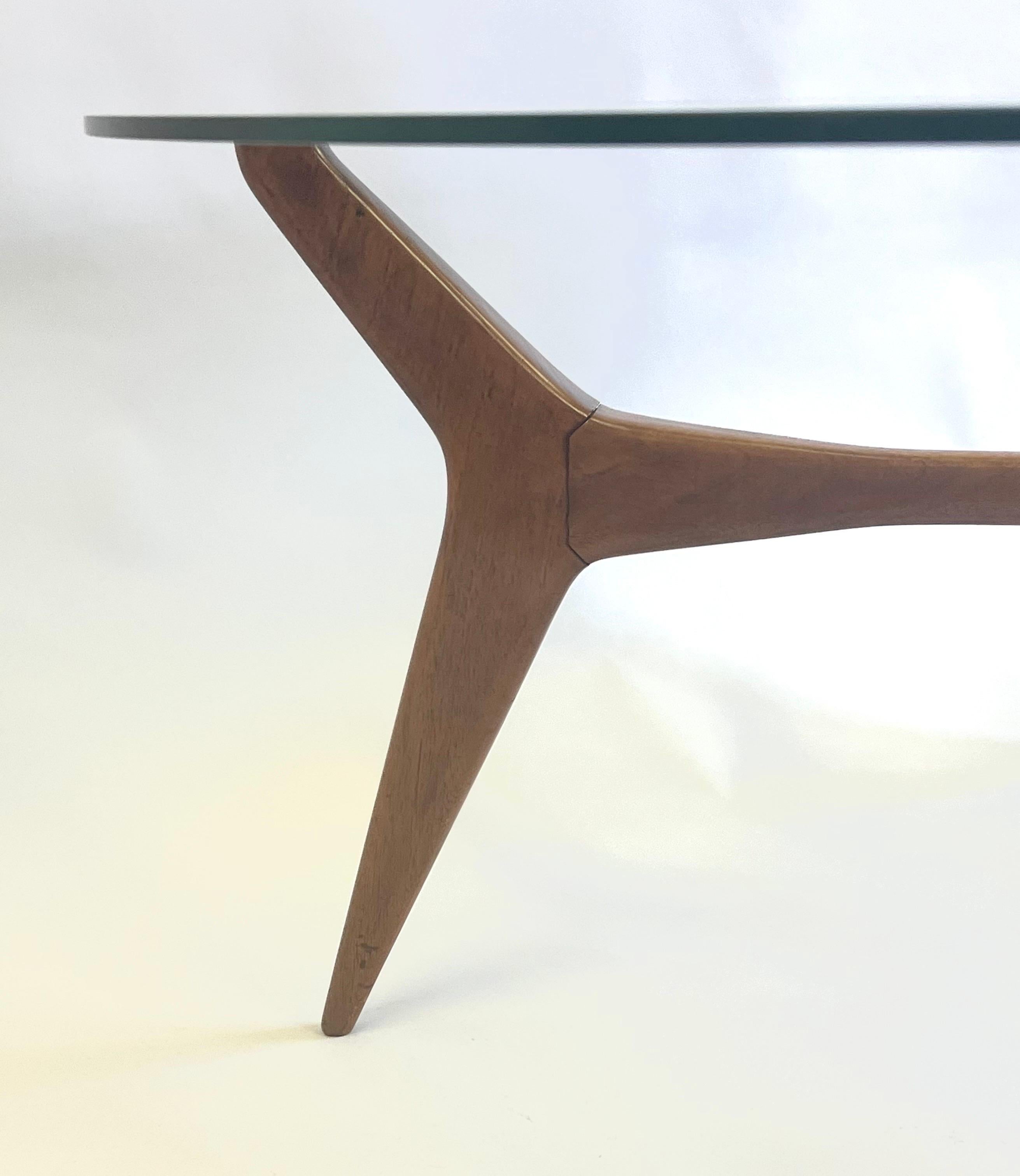 Italian Mid-Century Modern Walnut & Glass Circular Coffee Table by Gio Ponti  For Sale 9