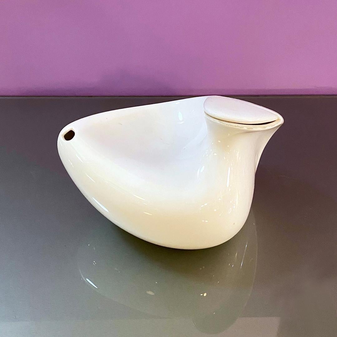 Italian Mid-Century Modern White Ceramic Teapot by Richard Ginori Italy, 1960s In Good Condition In MIlano, IT