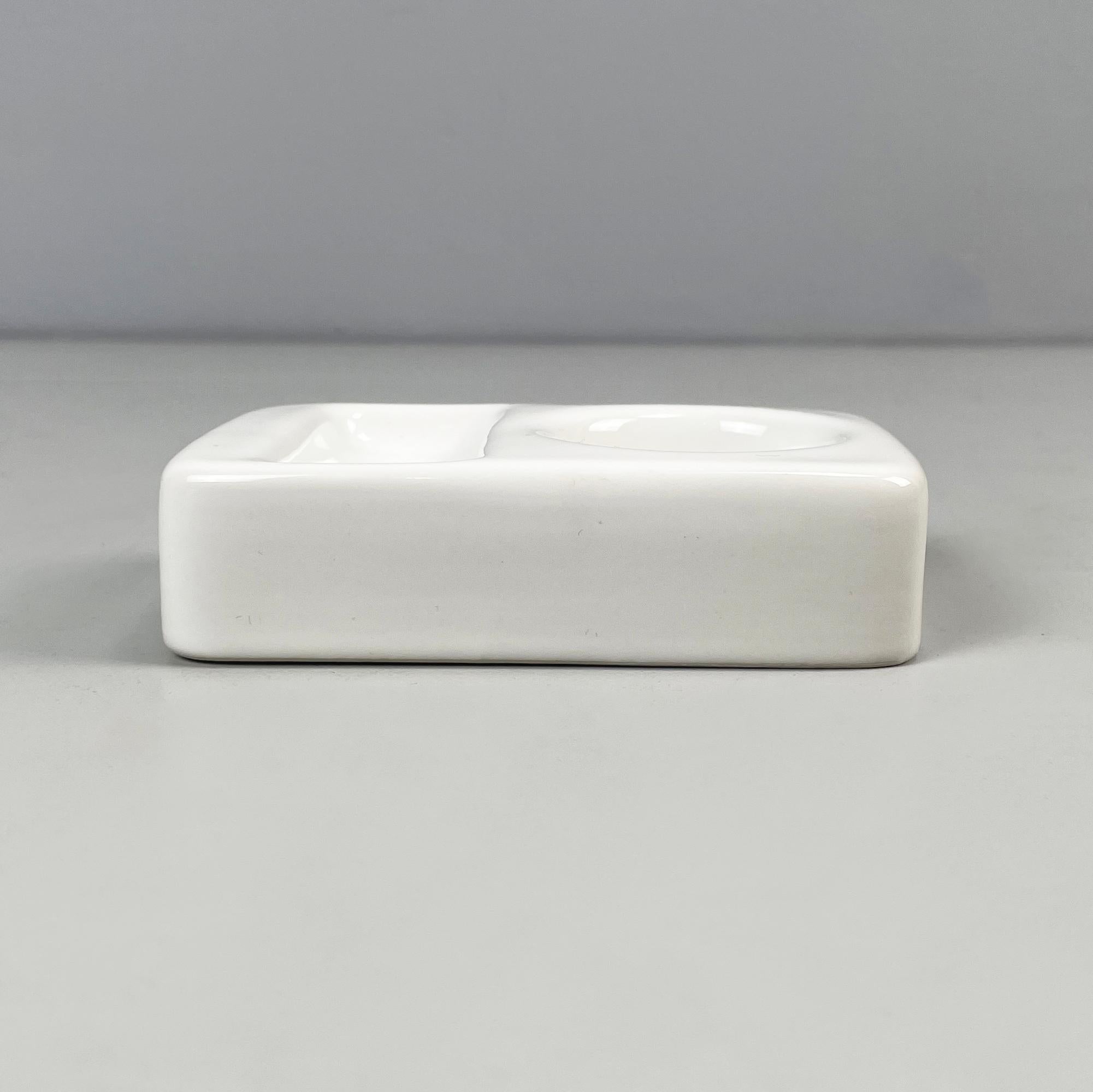Mid-Century moderno Portauovo bianco italiano di metà secolo moderno di Mangiarotti Fratelli Brambilla 1970 in vendita